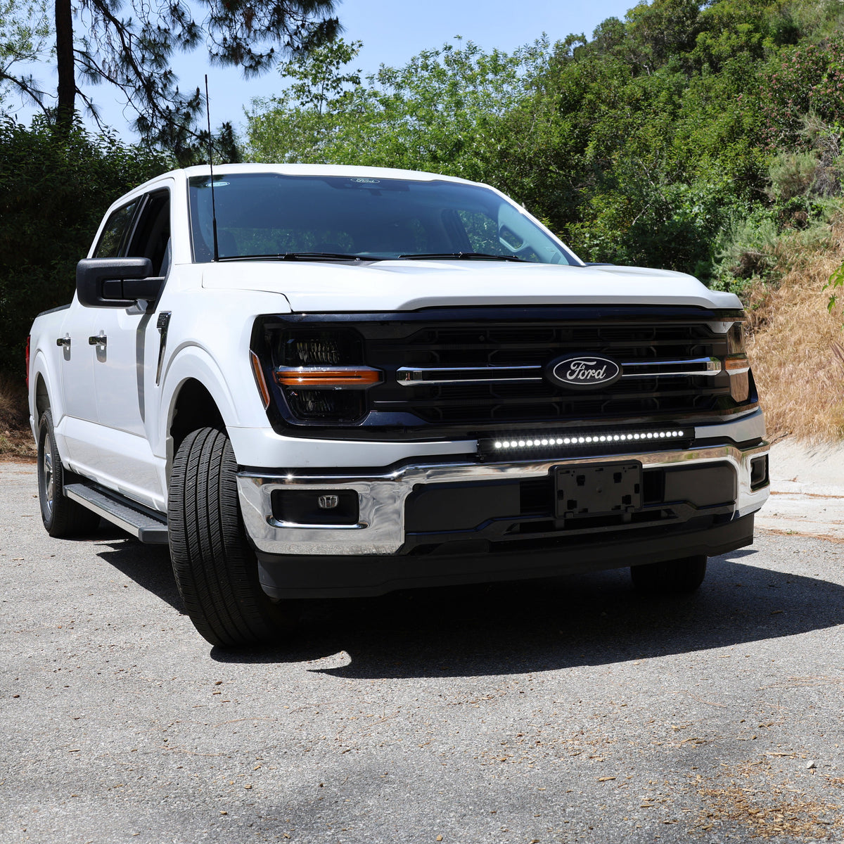 2024+ Ford F150 Tremor 30in Light Bar Standard Bumper - SLIM