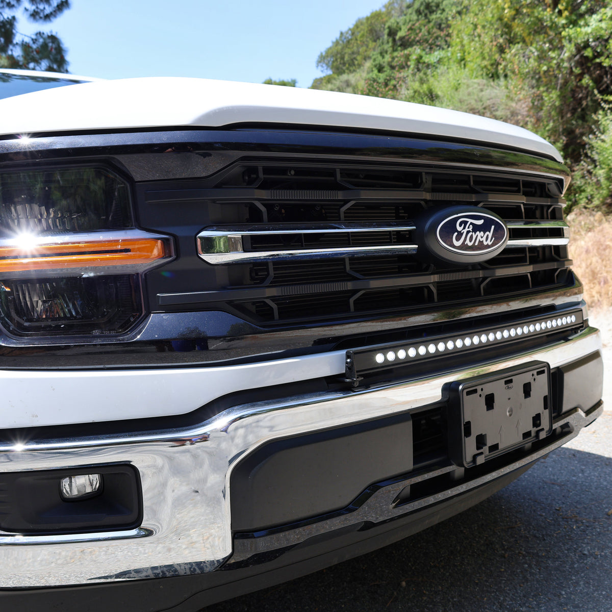2024+ Ford F150 Tremor 30in Light Bar Standard Bumper - SLIM