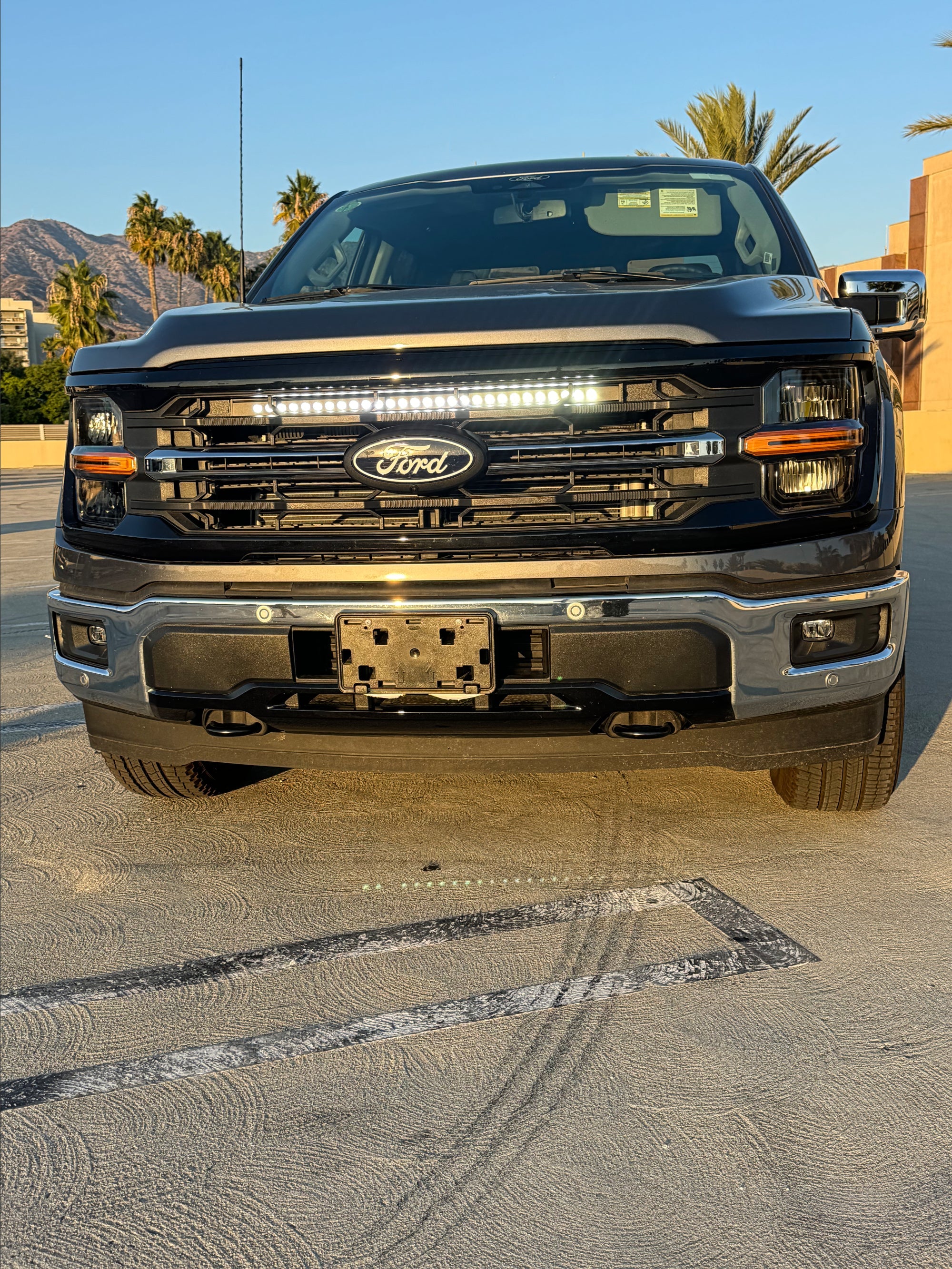 2024+ Ford F150 Single 30in Light Bar