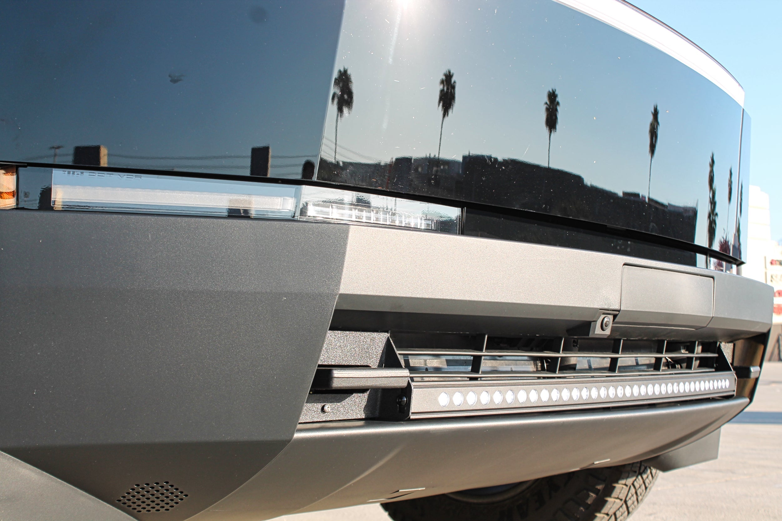 Tesla Cybertruck - Curved 40in Light Bar - Slim