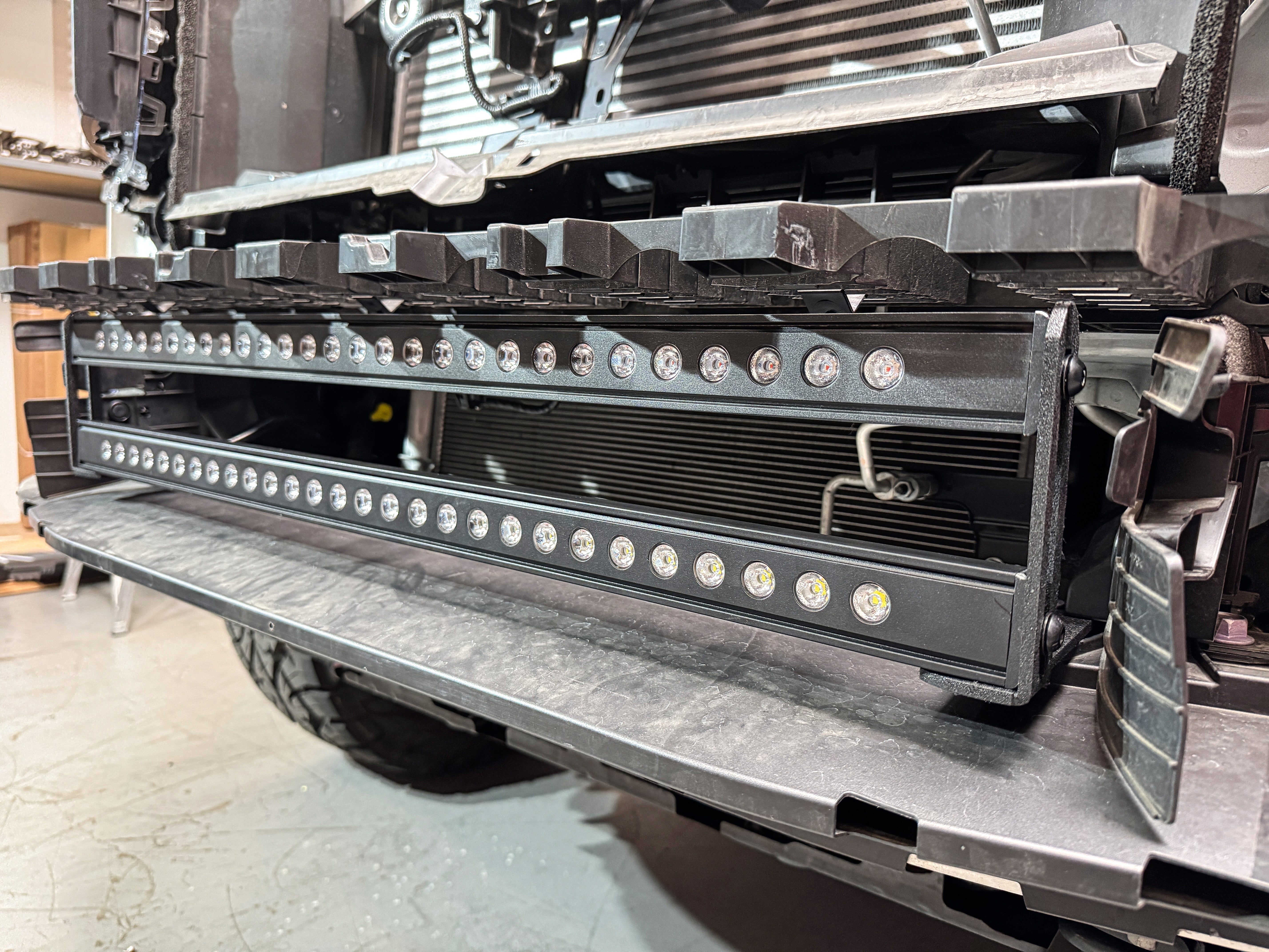 2024+ Toyota Land Cruiser Dual 30s Light Bars - Slim