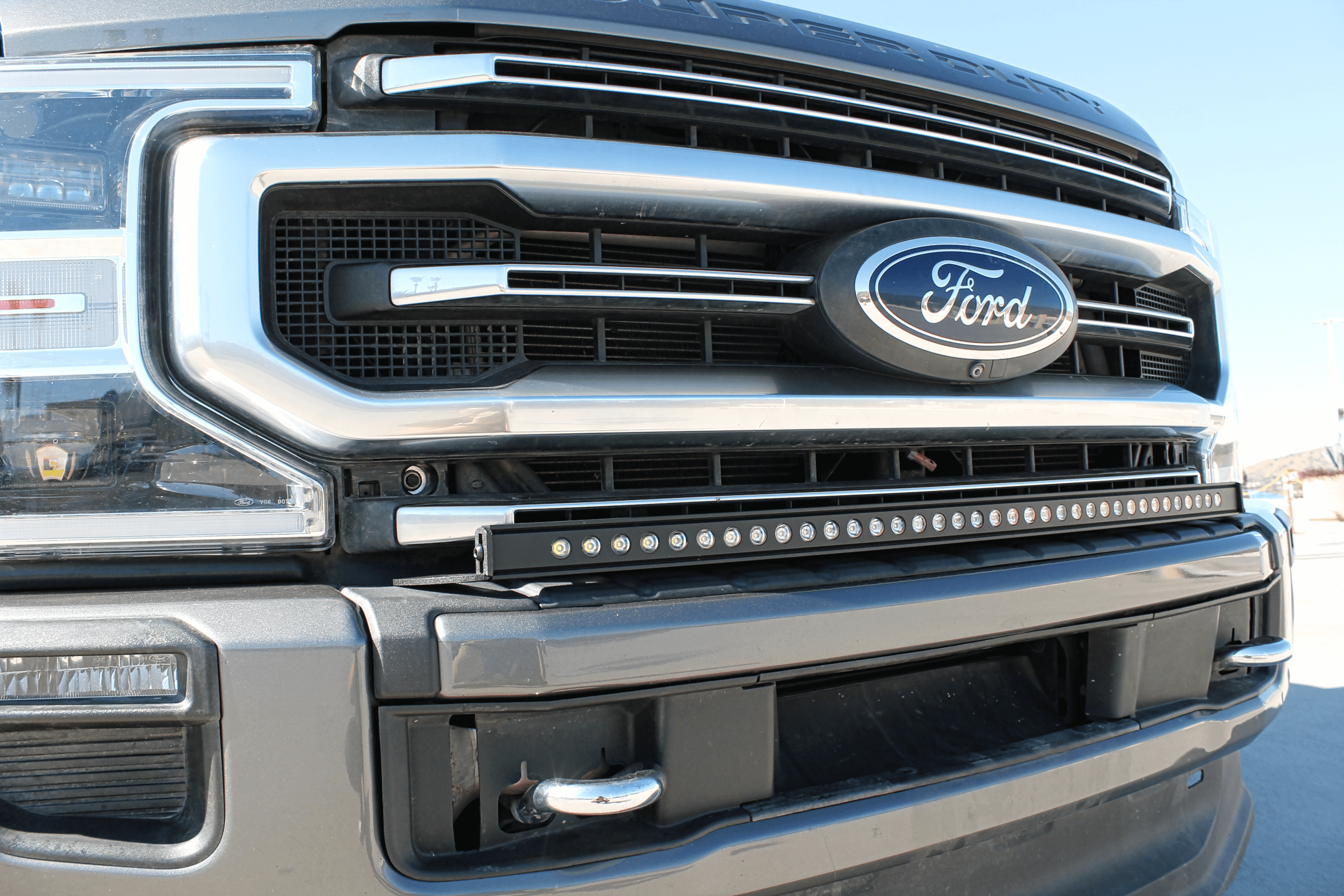 2020-2022 Ford Super Duty F250/F350/F450 40in Light Bar - Slim