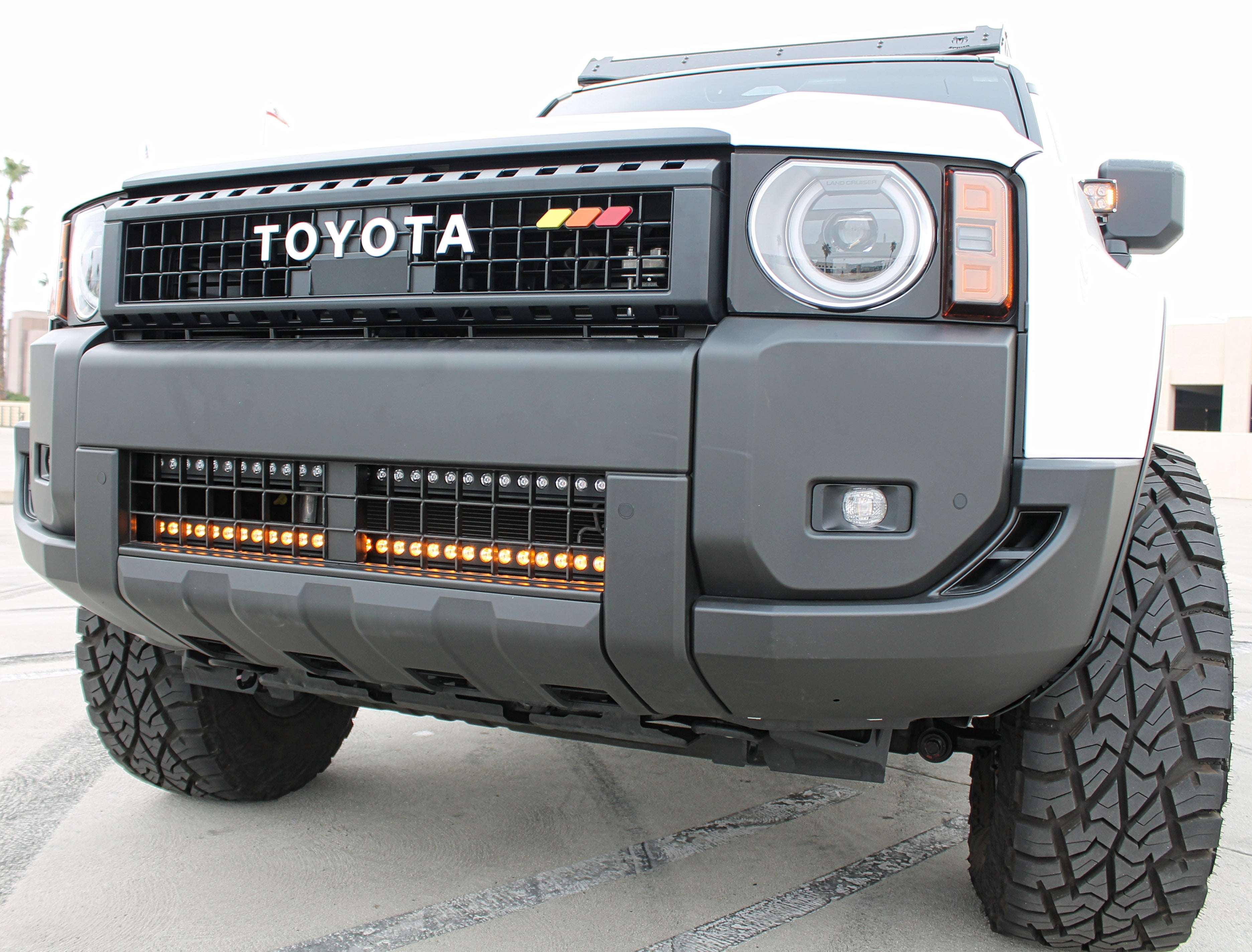 2024+ Toyota Land Cruiser Dual 30s Light Bars - Slim