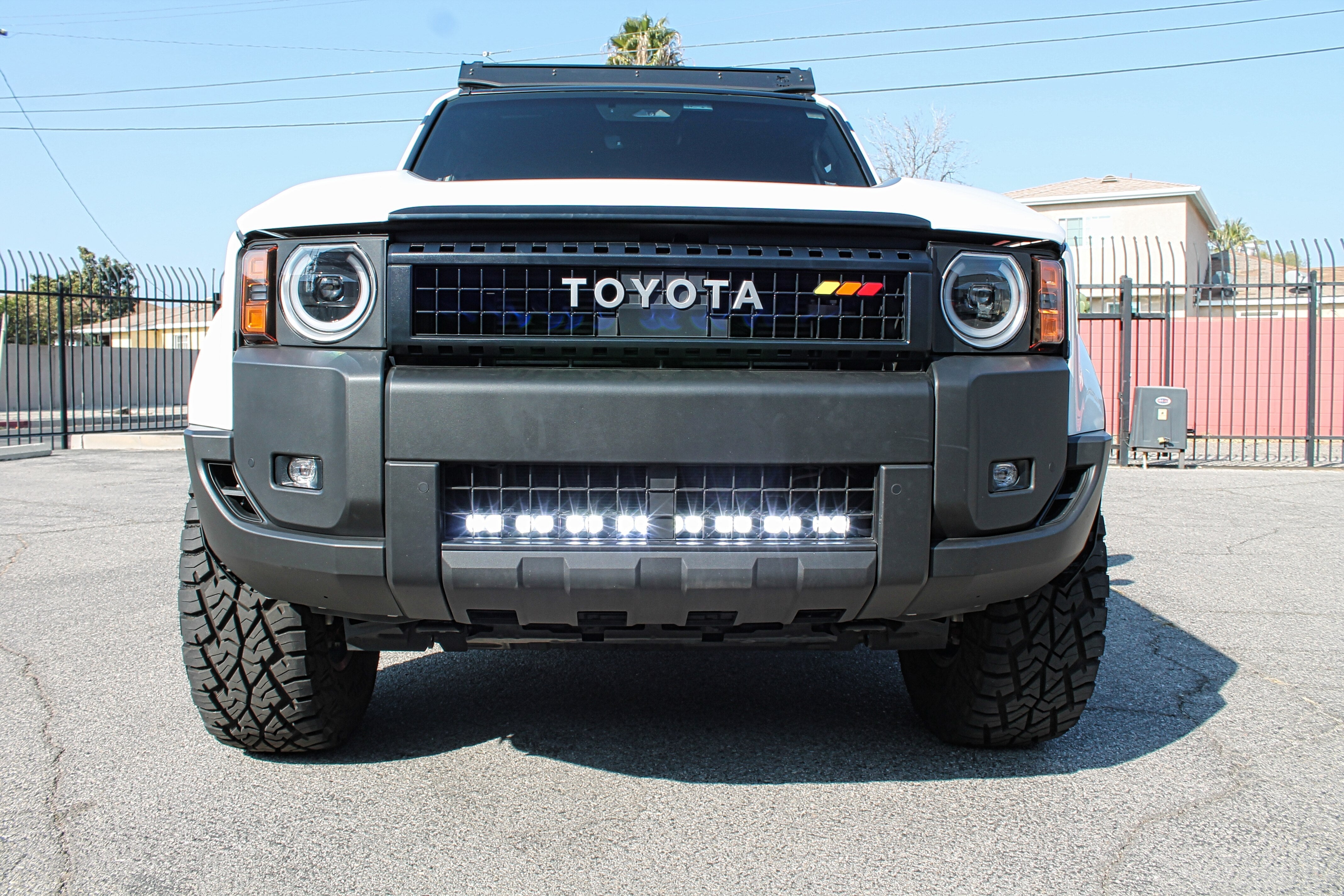 2024+ Toyota Land Cruiser Single 30in Light Bar - PRO