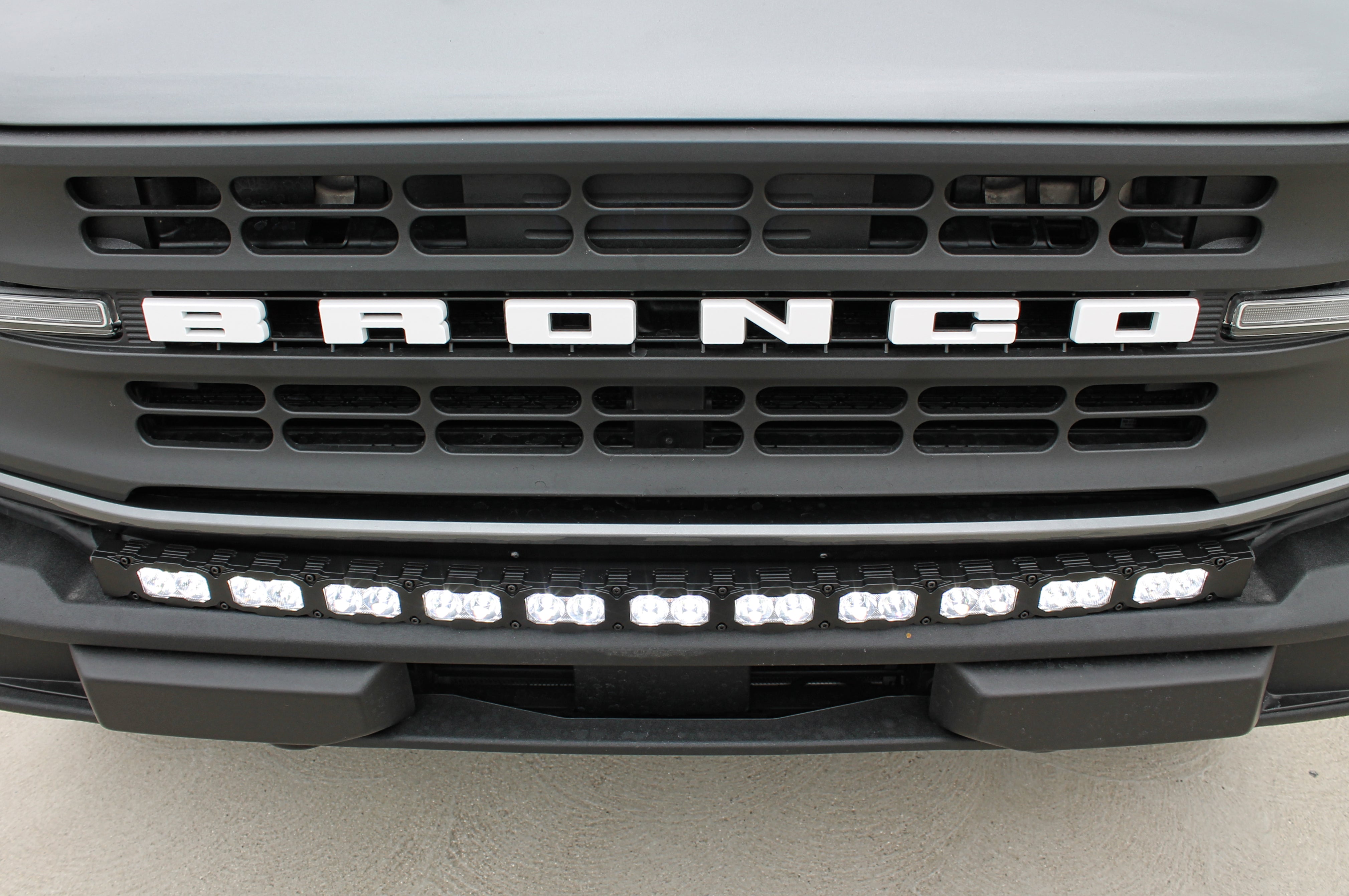 2021+ Ford Bronco Standard Bumper 40in Light Bar - PRO