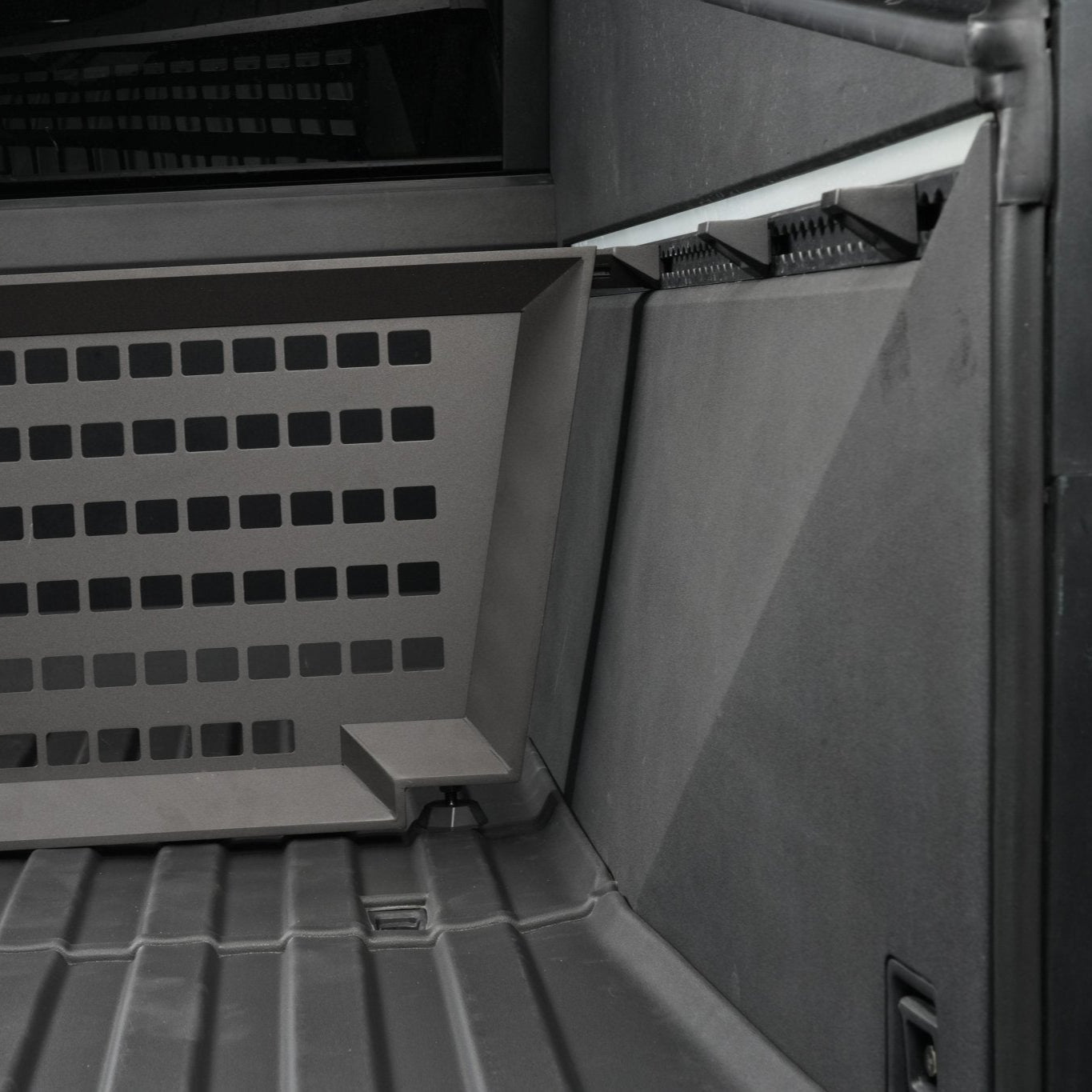 Adjustable Vault Cargo Divider Compatible with Bed Mat For  Cybertruck