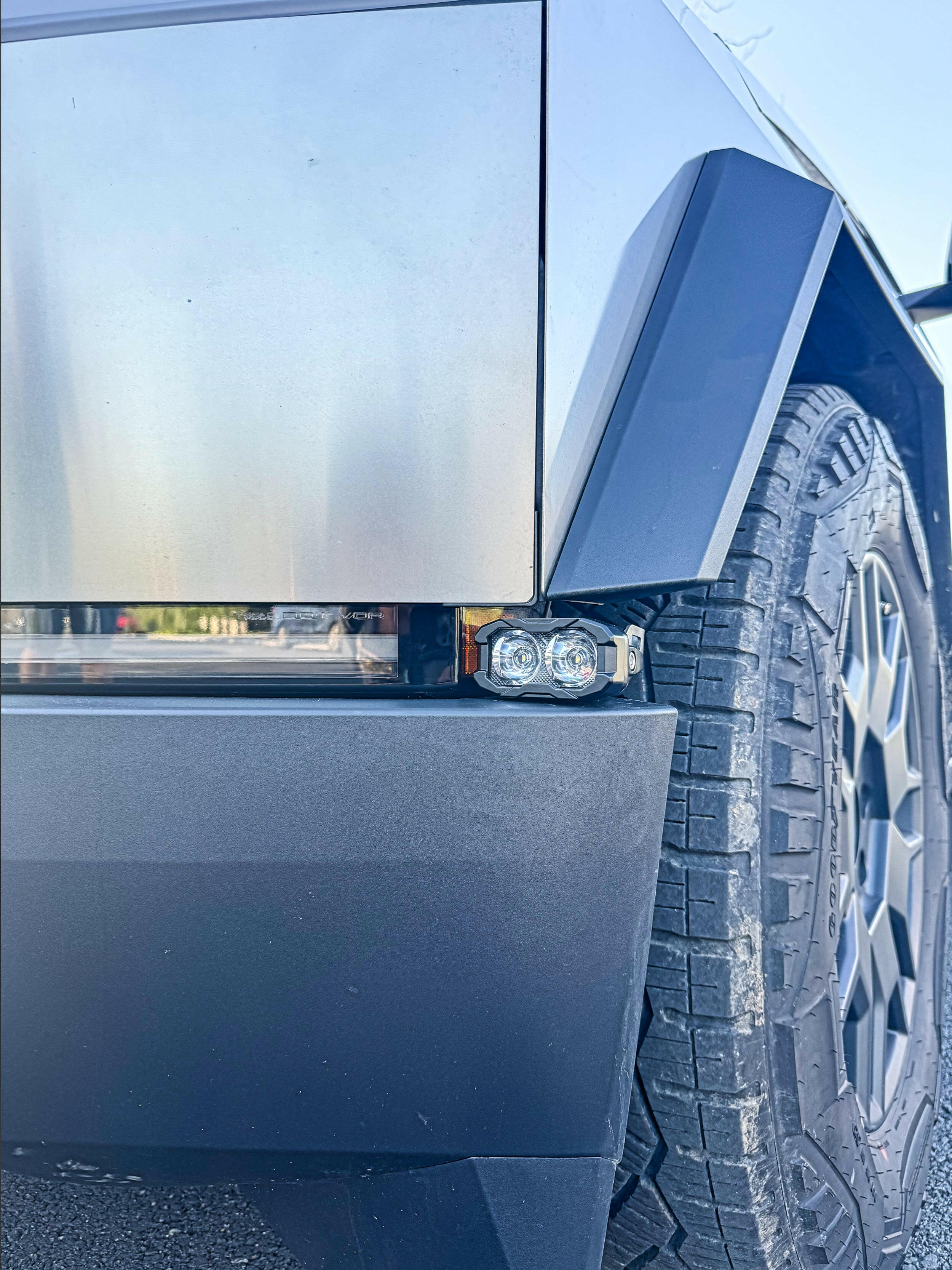Tesla Cybertruck Bumper Light Pods