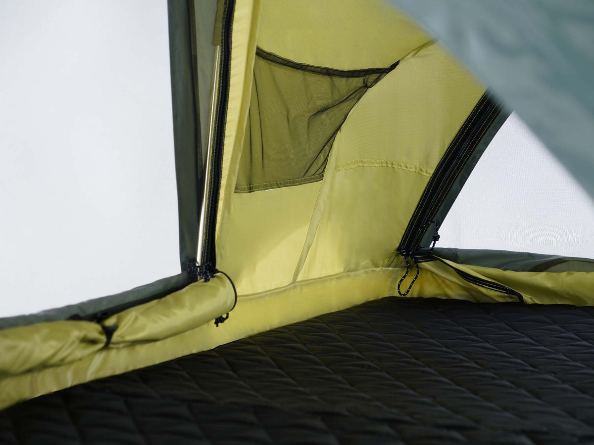 REV PICKUP TRUCK TENT