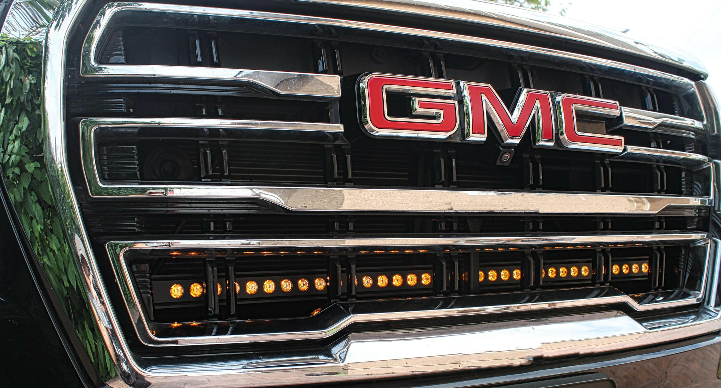 2021-2024 GMC Yukon Single 40in Light Bar - SLIM