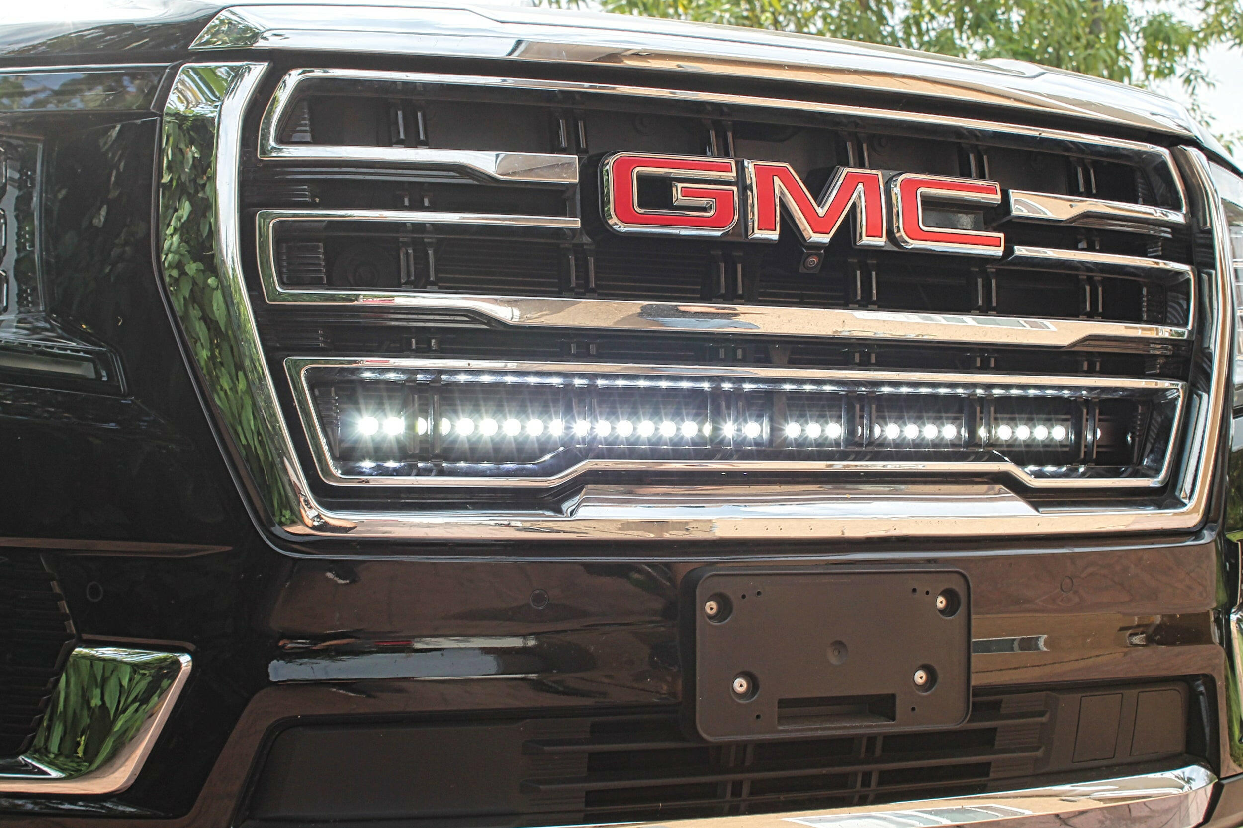 2021-2024 GMC Yukon Single 40in Light Bar - SLIM