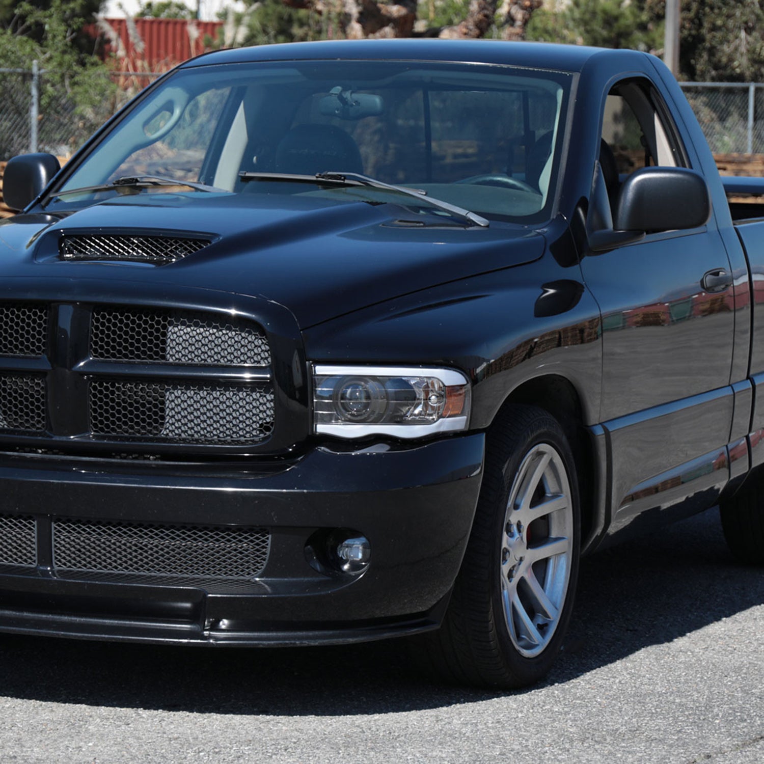 2002-2005 Dodge Ram 1500 / RAM 2500 / 3500 LED Tube Headlights Matte Black