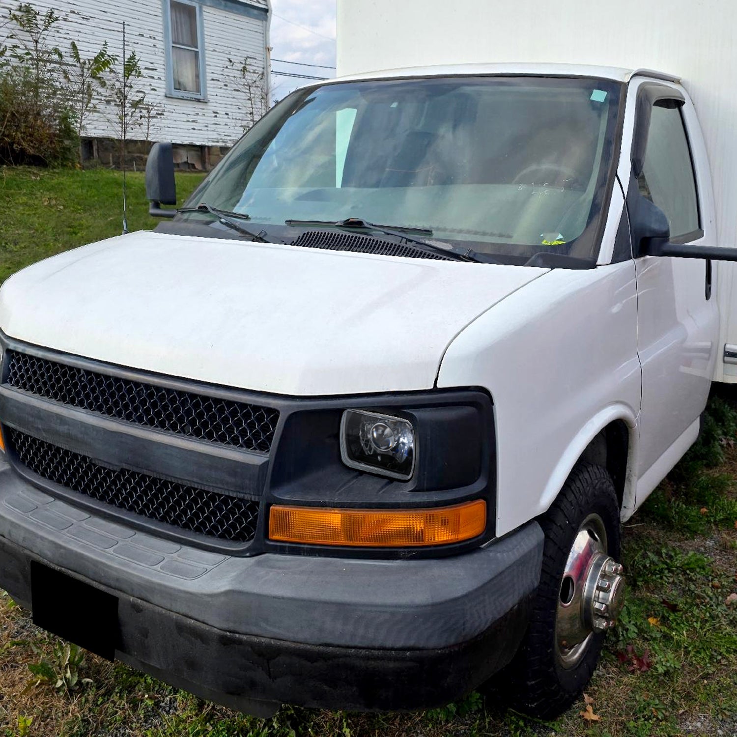 Universal 7"x6" H4 Projector Headlights Matte Black Housing/Clear Lens