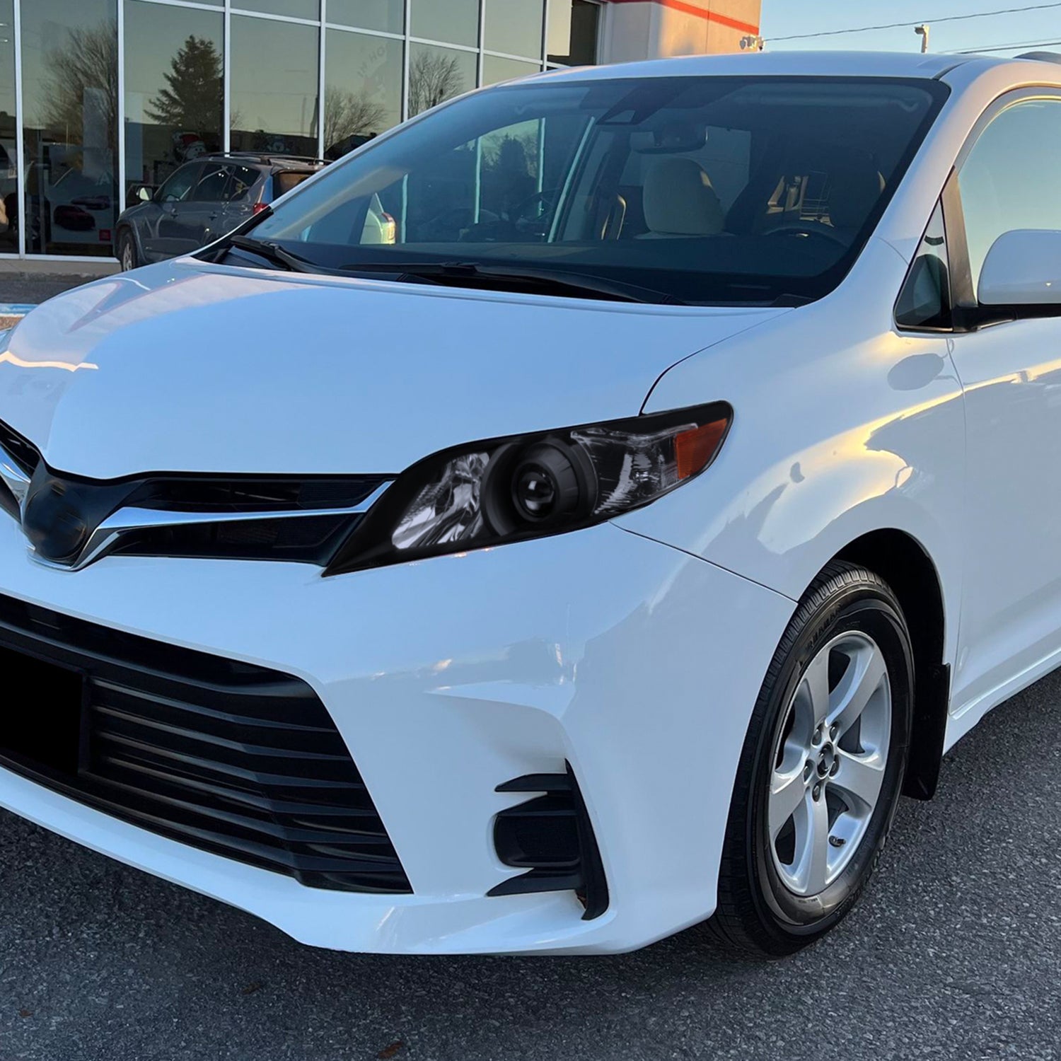 2011-2020 Toyota Sienna Projector Headlights Matte Black Housing/Clear Lens