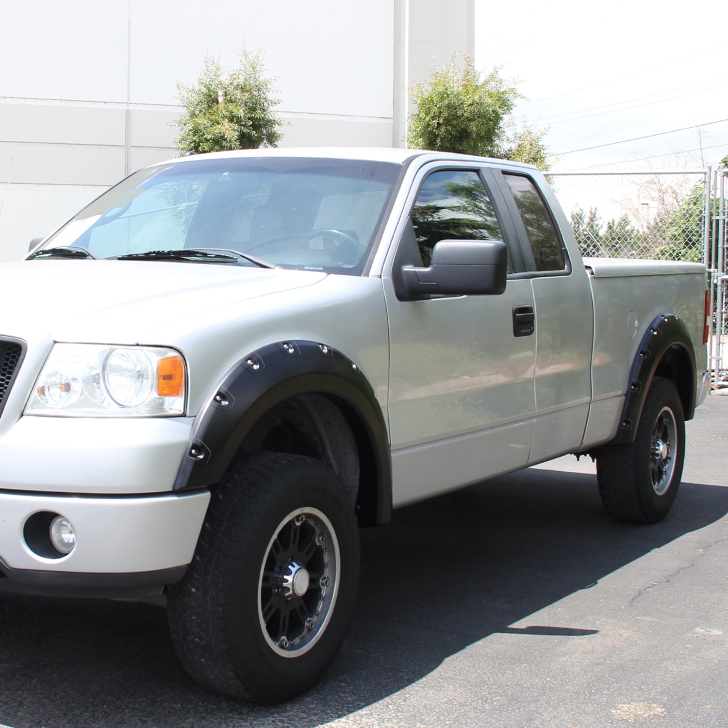 2004-2008 Ford F-150/ 07-2008 Lincoln Mark LT Smooth Rivet Style Fender Flares