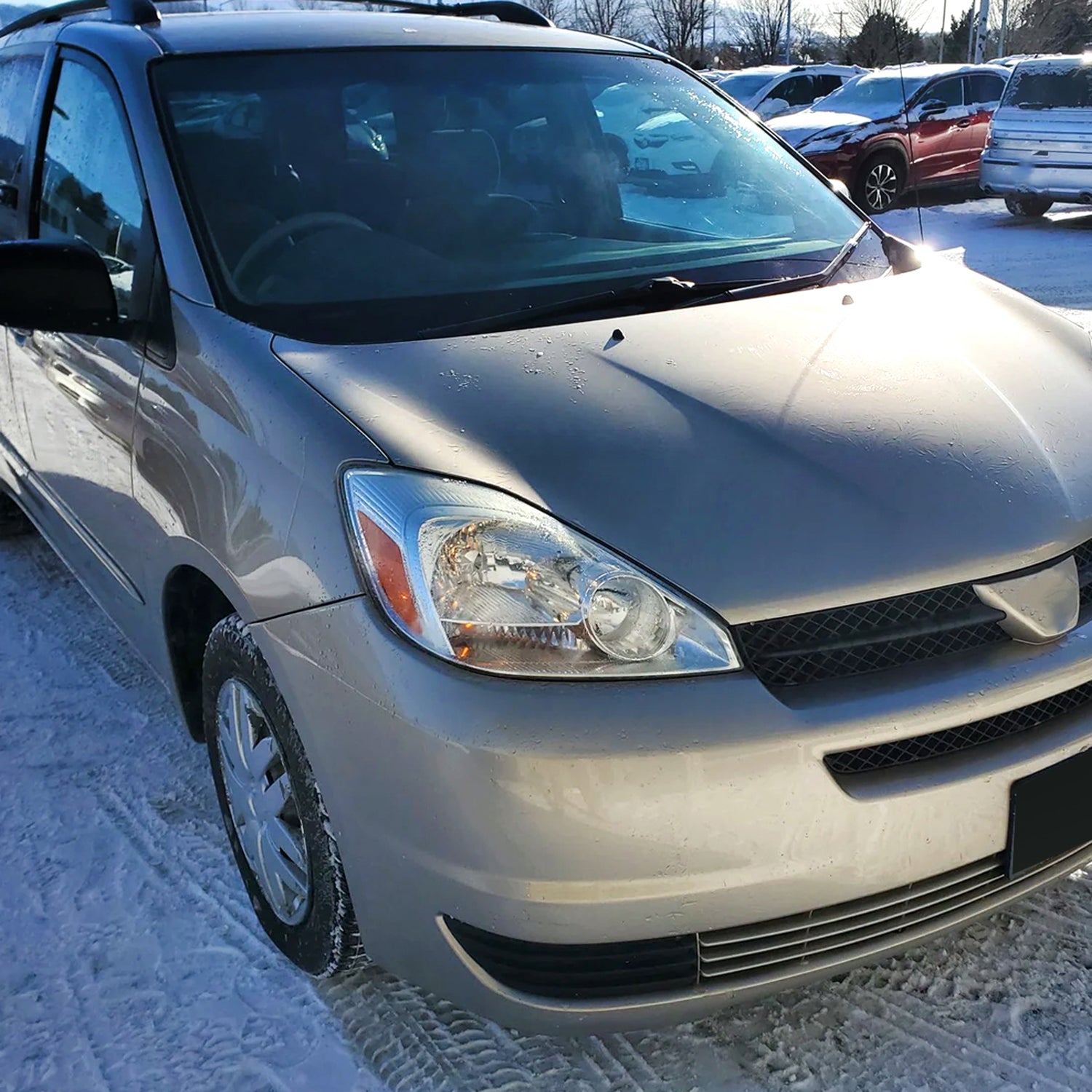 2004-2005 Toyota Sienna Passenger Side Headlights Amber Reflector Chrome