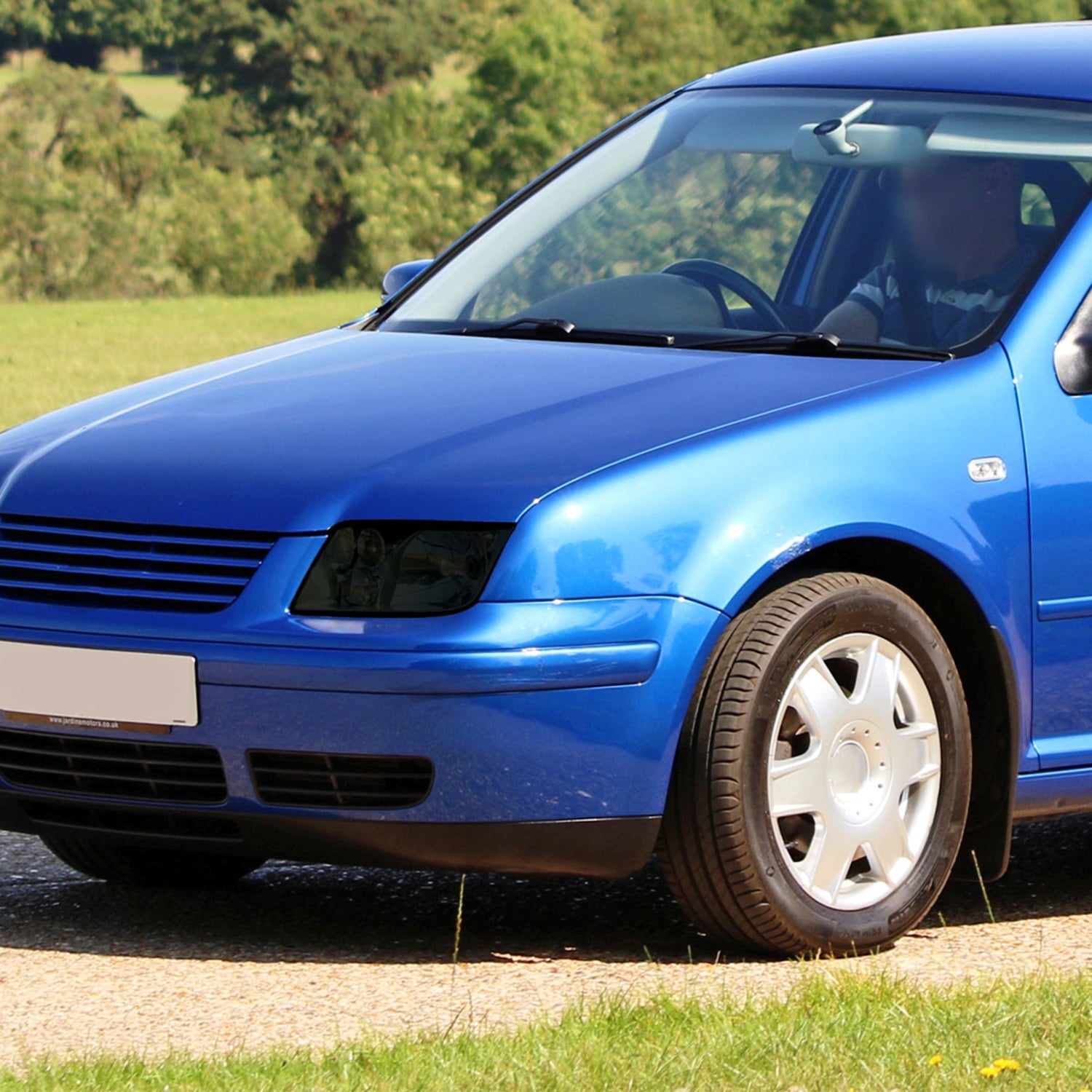 1999-2005 VW Jetta/Bora Mk4 V3 Factory Style Headlights Chrome/Smoke Lens