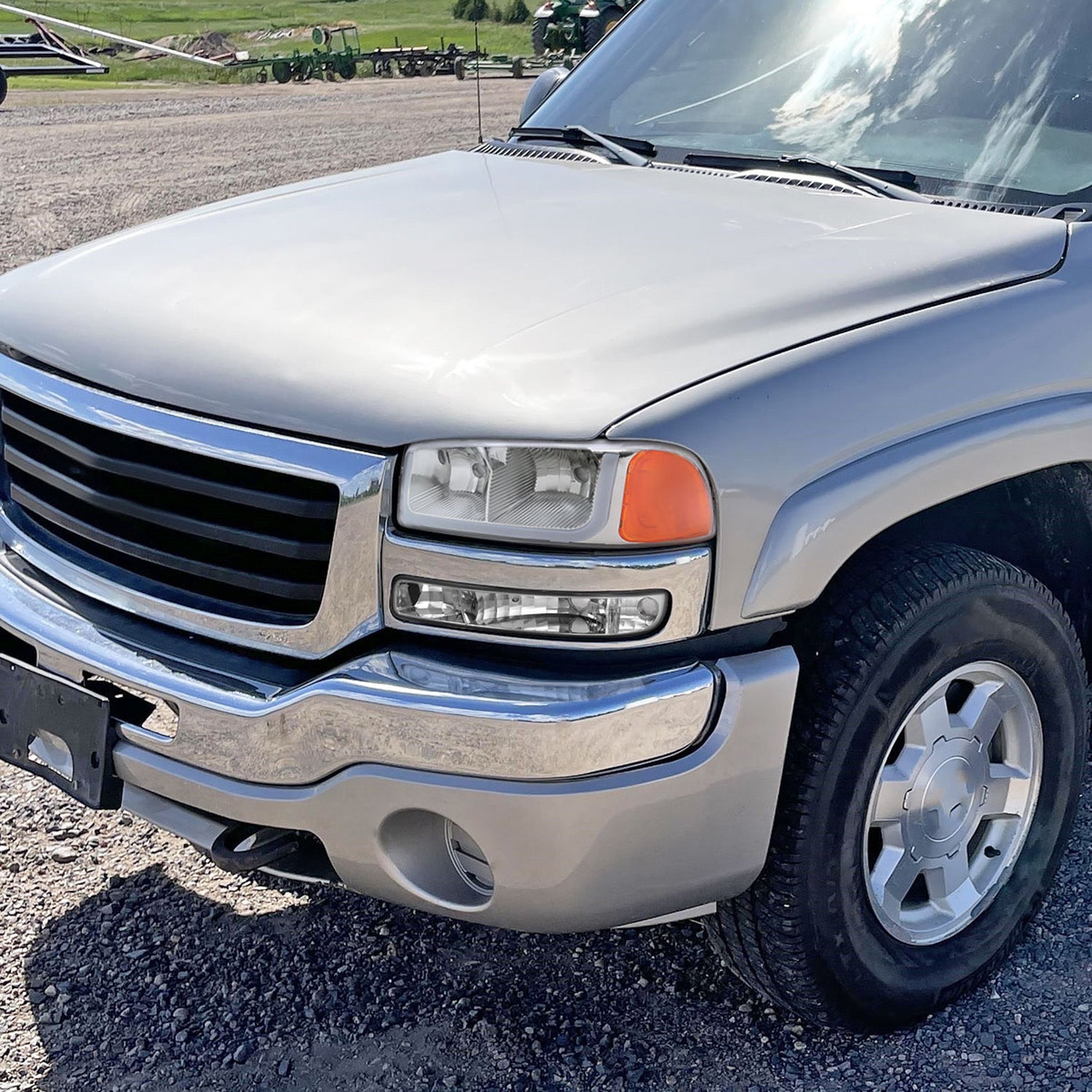 1999-2006 GMC Sierra/ 00-2006 Yukon/Yukon XL LED Tube Factory Headlights Chrome