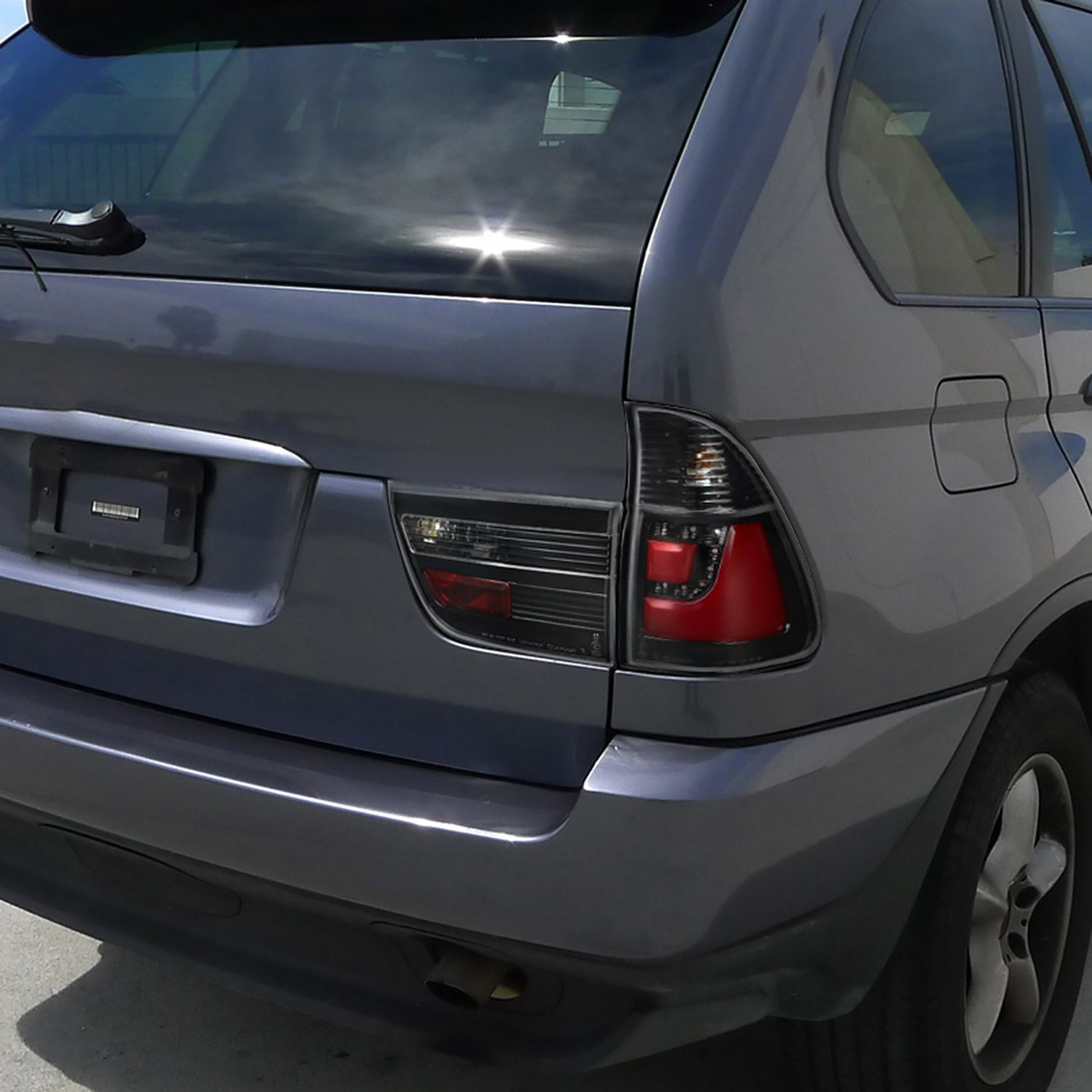 2000-2006 BMW E53 X5 LED Tail Lights Jet Black Housing/Clear Lens