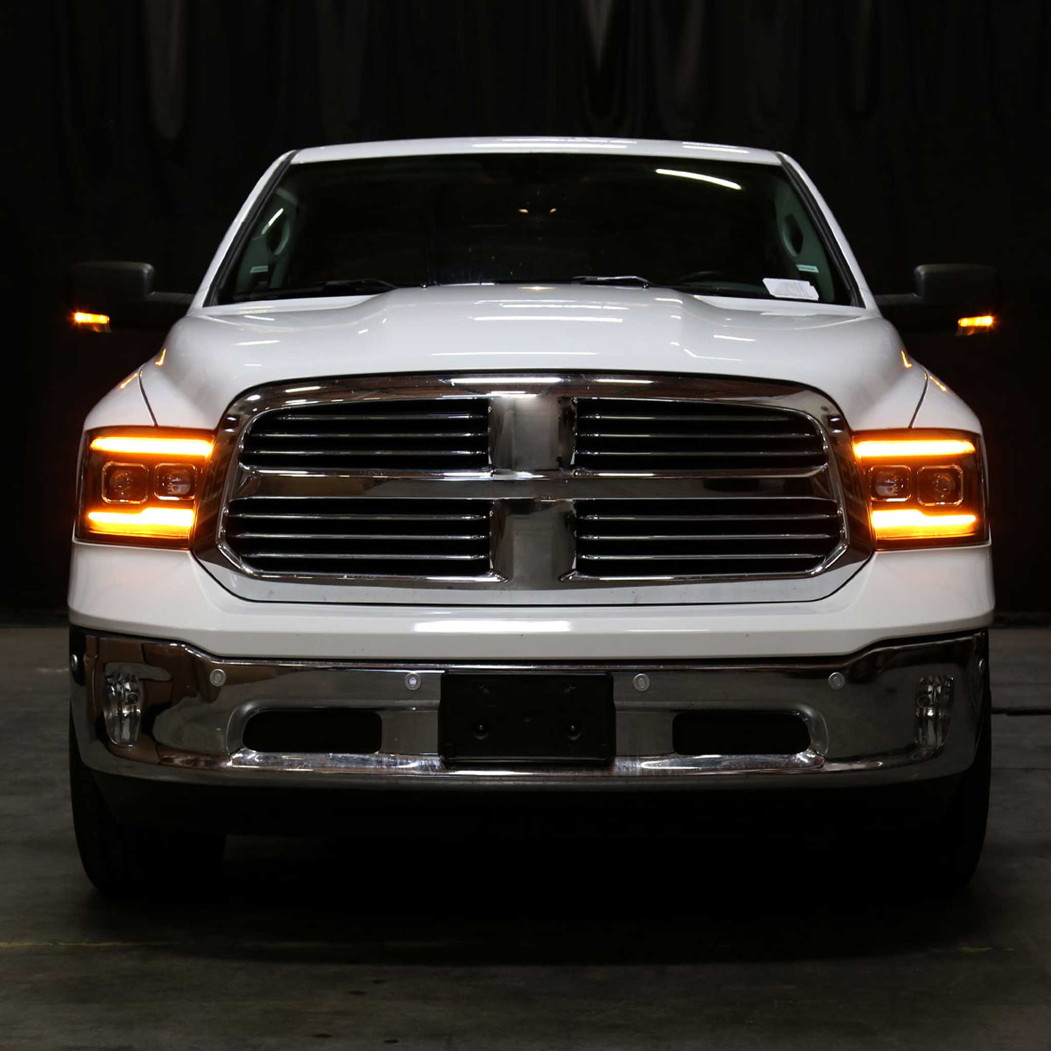For Dodge RAM 1500 2009-18 / RAM Classic 2019-21 / 2500 3500 2010-18 Amber LED Bar Switchback Projector Headlights Matte Black Housing Clear Lens