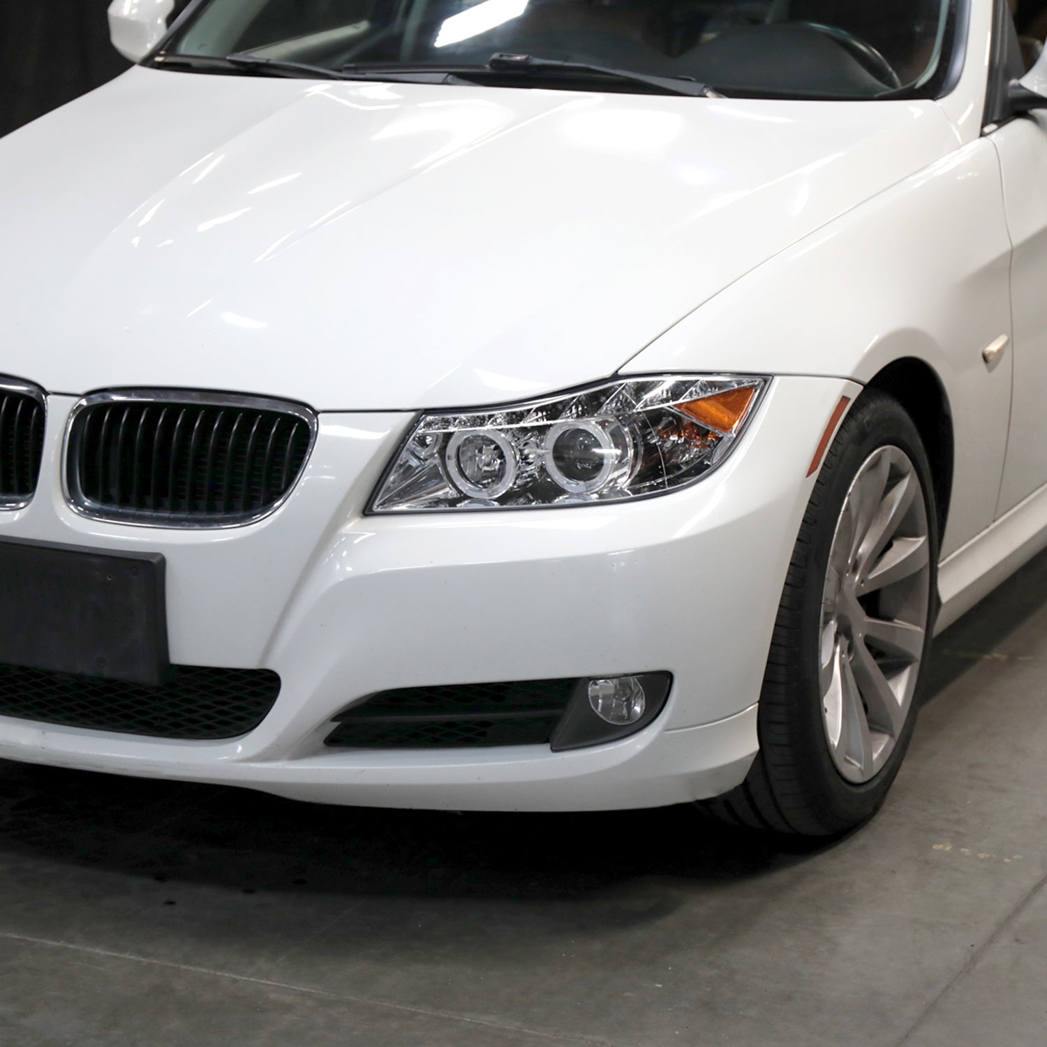 2006-2008 BMW E90 3 Series Sedan Dual Halo Headlights LED Light Chrome