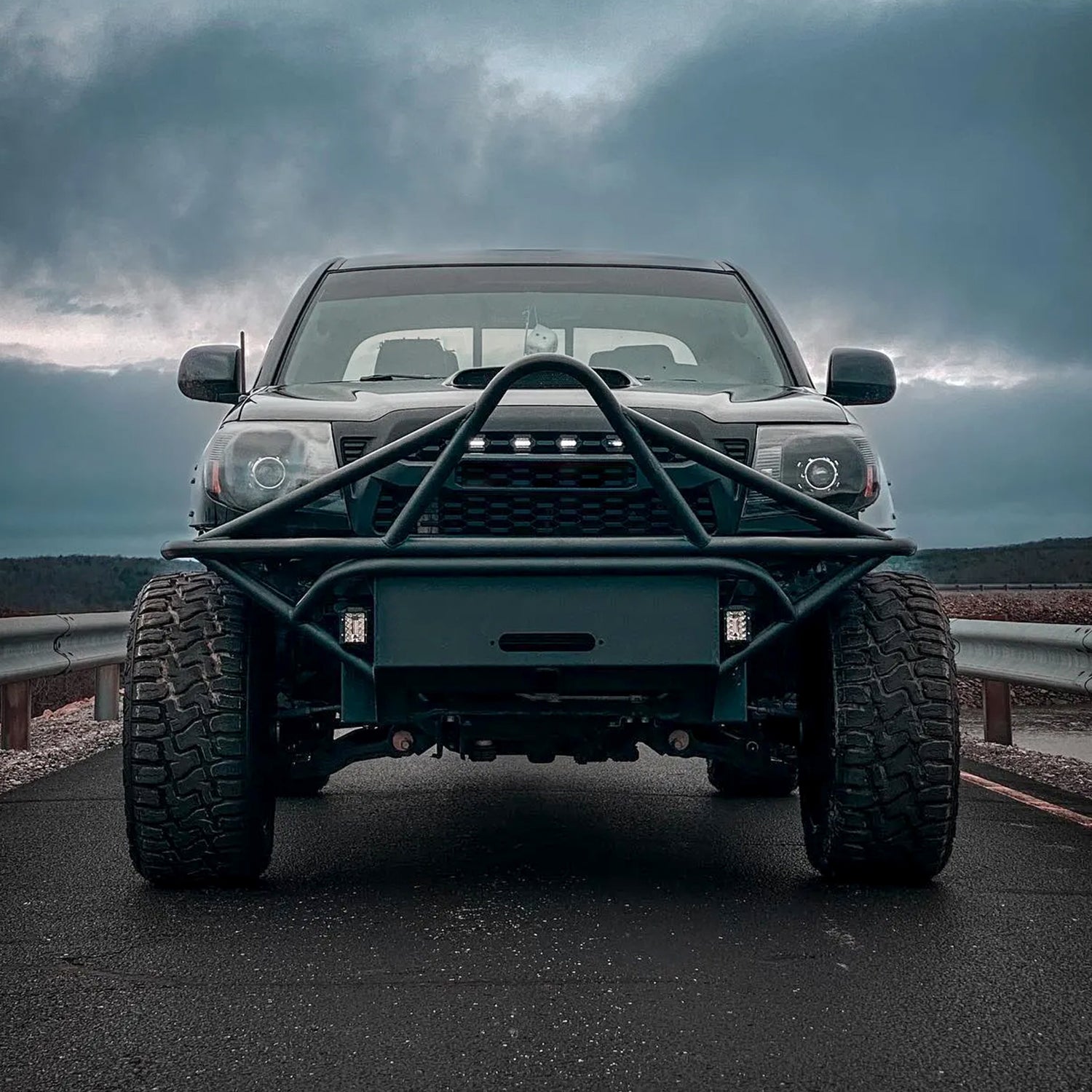 2005-2011 Toyota Tacoma Retro Style Projector Headlights Matte Black/Clear