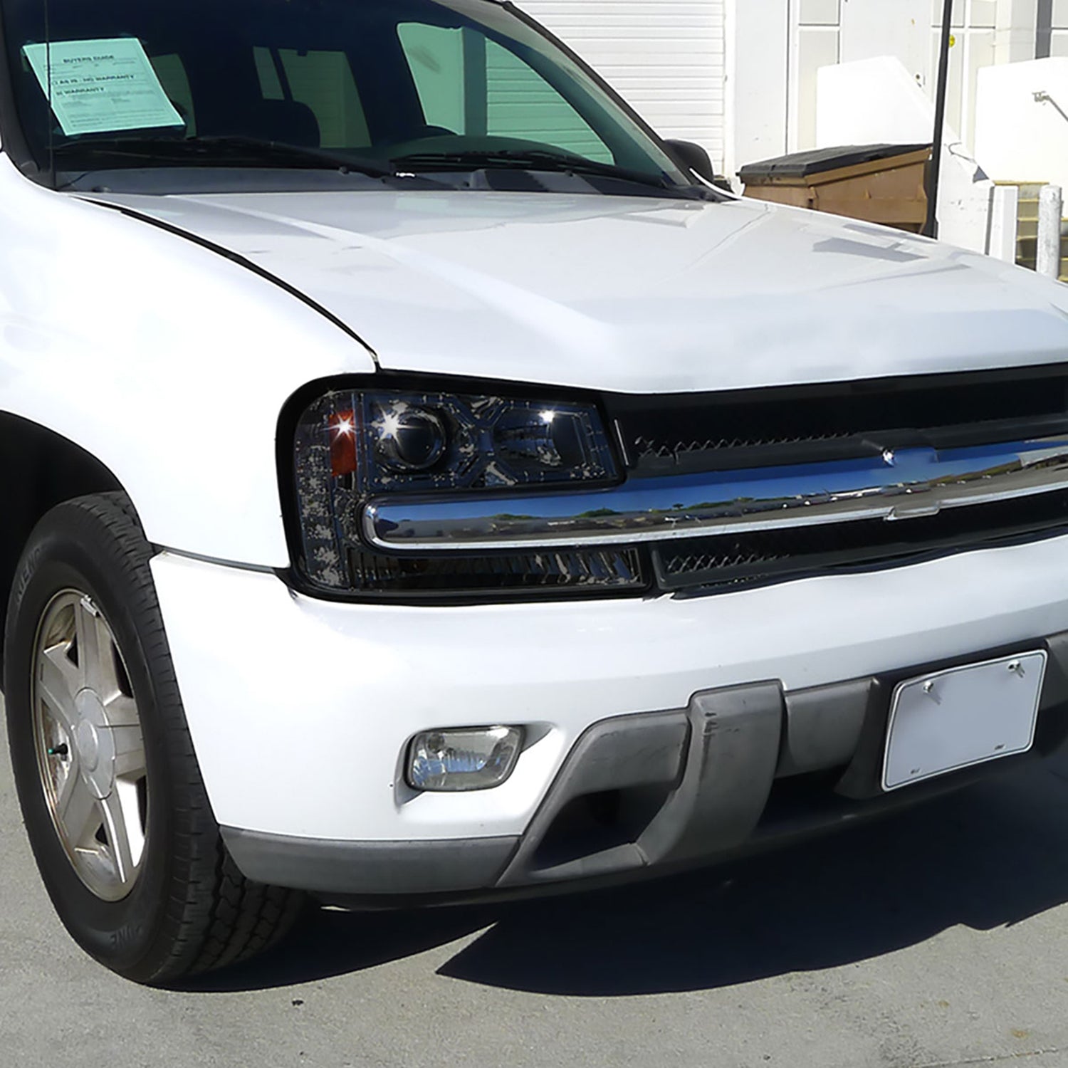 2002-2009 Chevy Trailblazer Projector Headlights LED Light Strip Chrome/Smoke