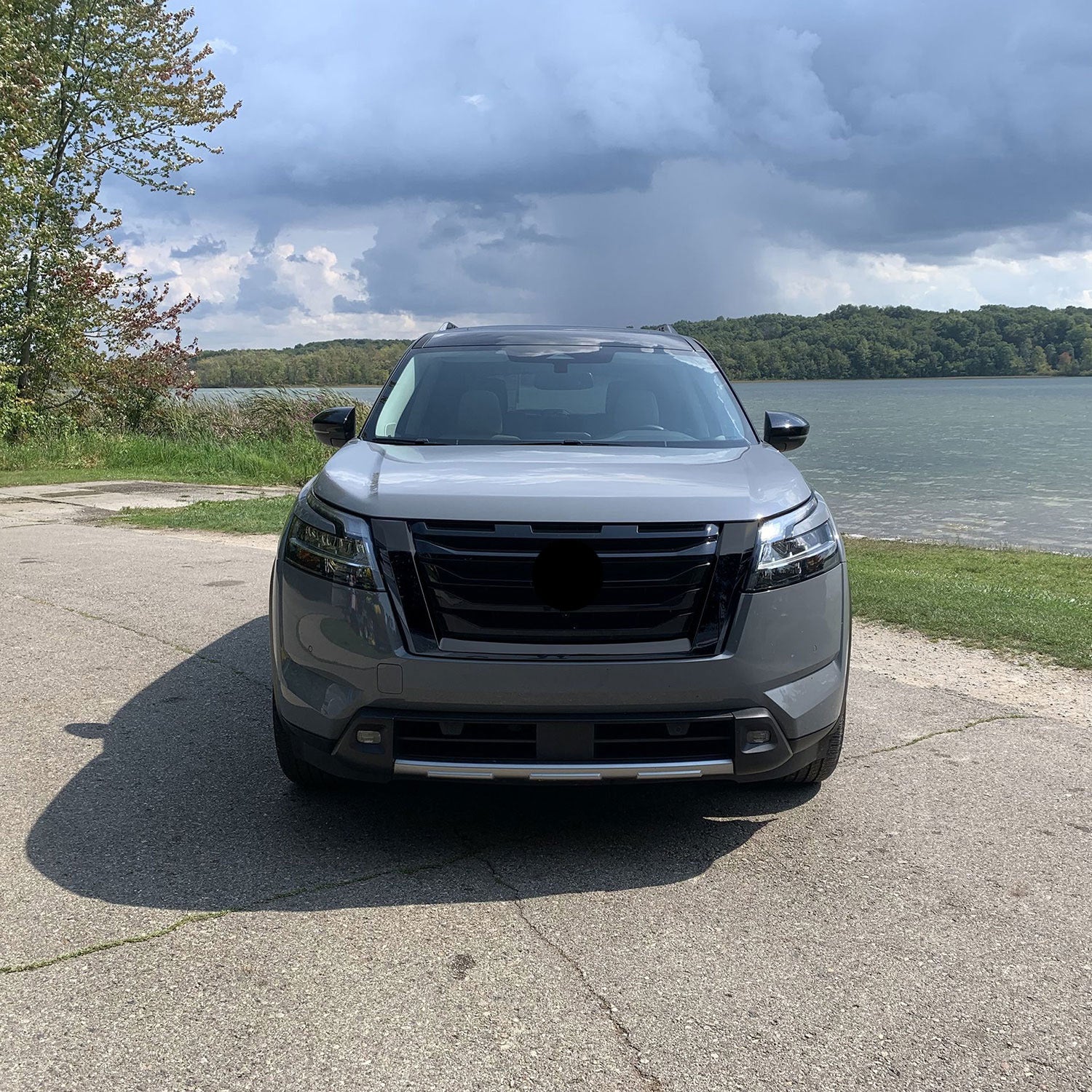 2022-2024 Nissan Pathfinder Grille Overlay Gloss Black 1Pcs ABS Plastic