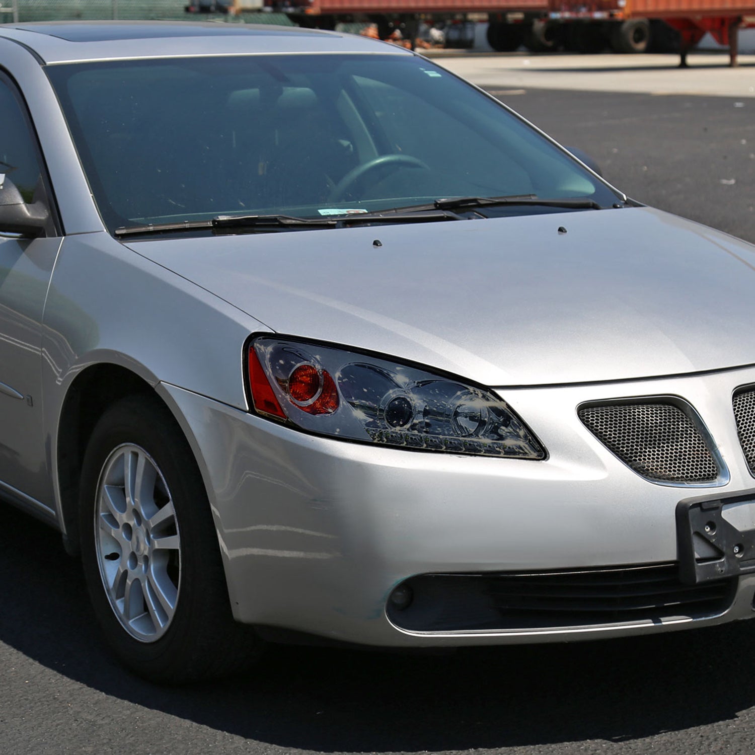 2005-2010 Pontiac G6 Projector Headlights w/ LED Light Strip Chrome/Smoke Lens