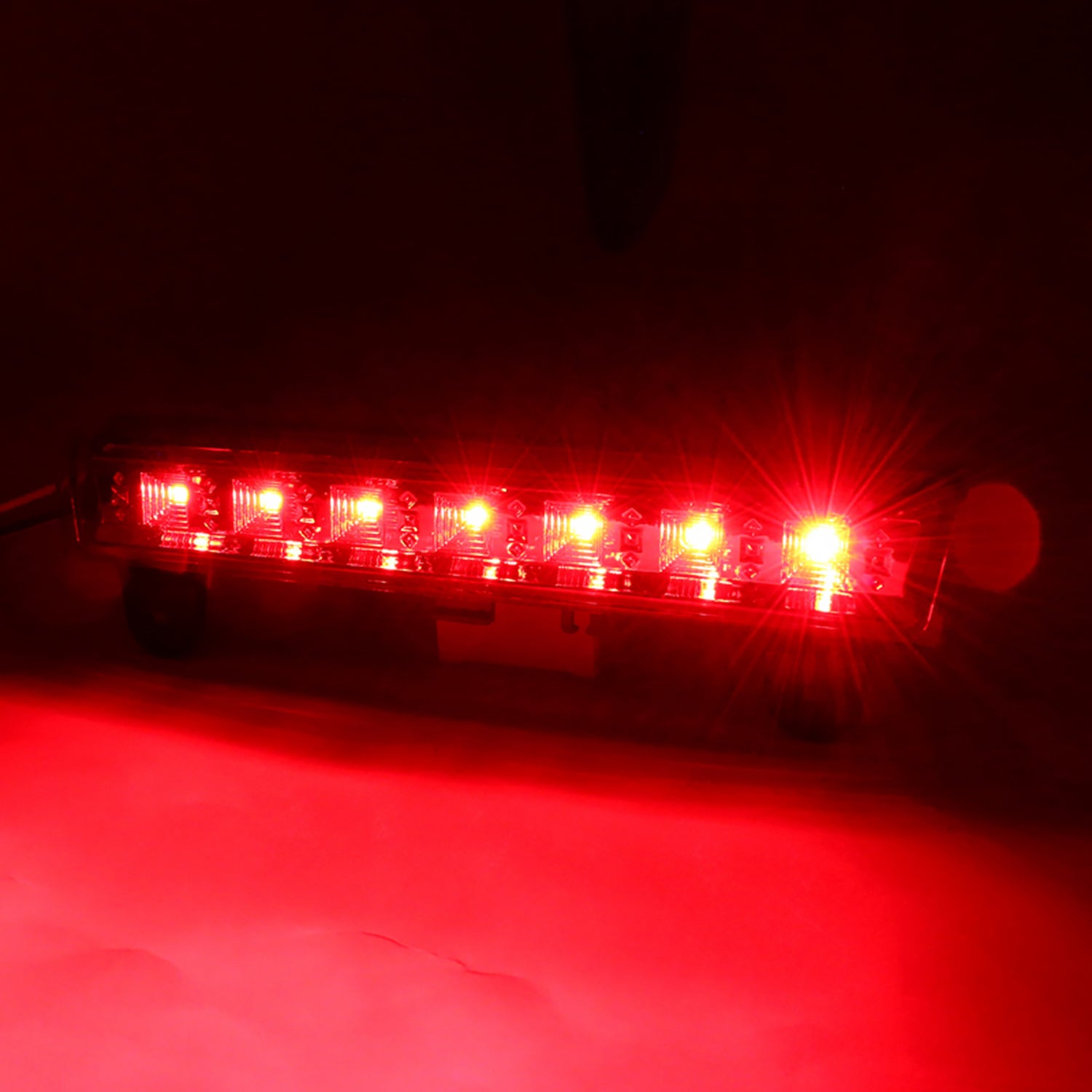 2000-2006 Chevy Suburban/Tahoe/Yukon/Yukon XL LED 3rd Brake Light Chrome/Red