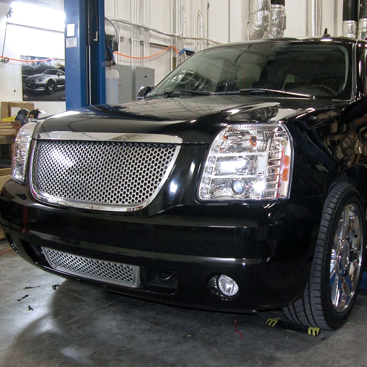 2007-2014 GMC Yukon/Yukon XL 1500/2500 Projector Headlights Chrome/Clear Lens