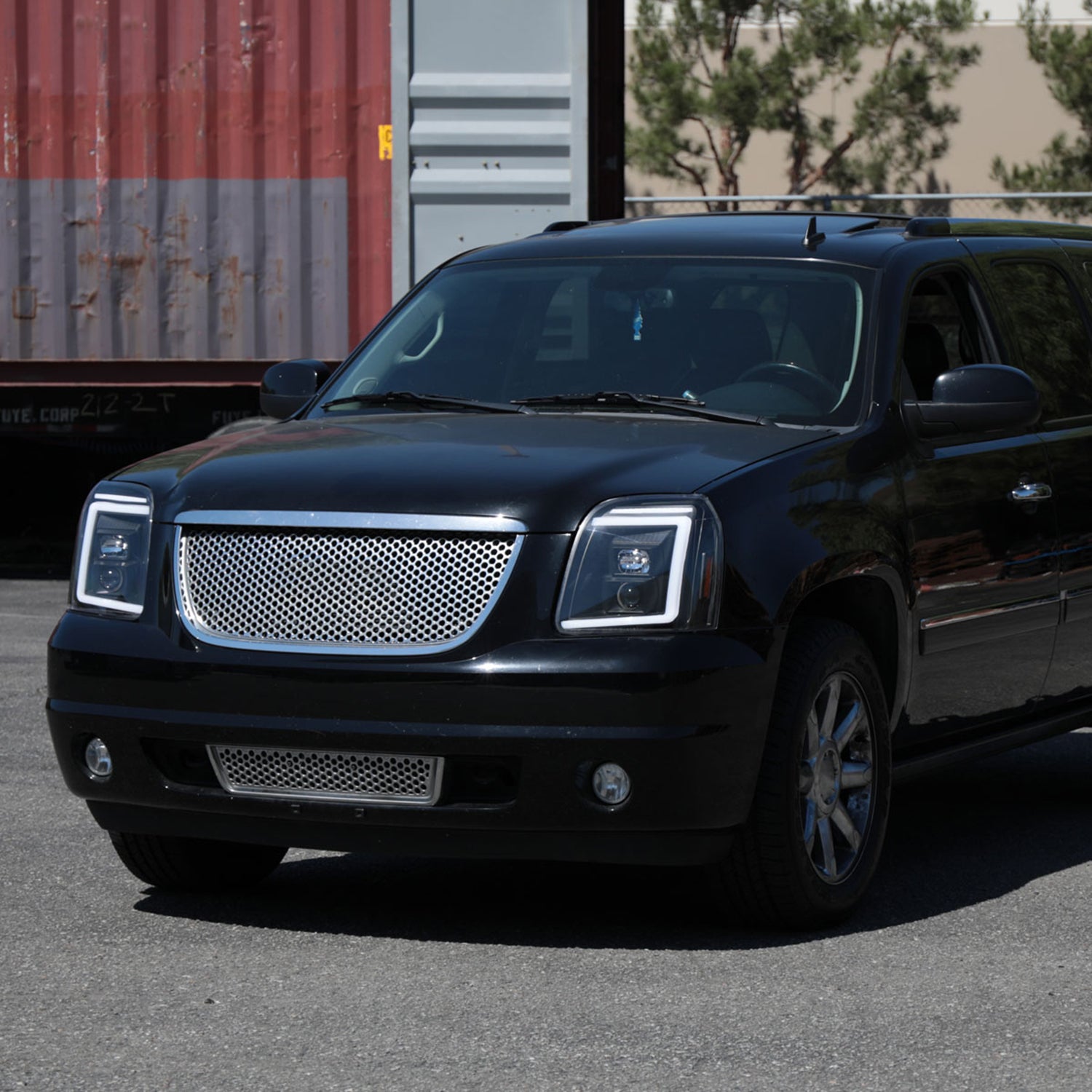 2007-2014 GMC Yukon/XL 1500/XL 2500 LED Turn Signal Projector Headlights Black