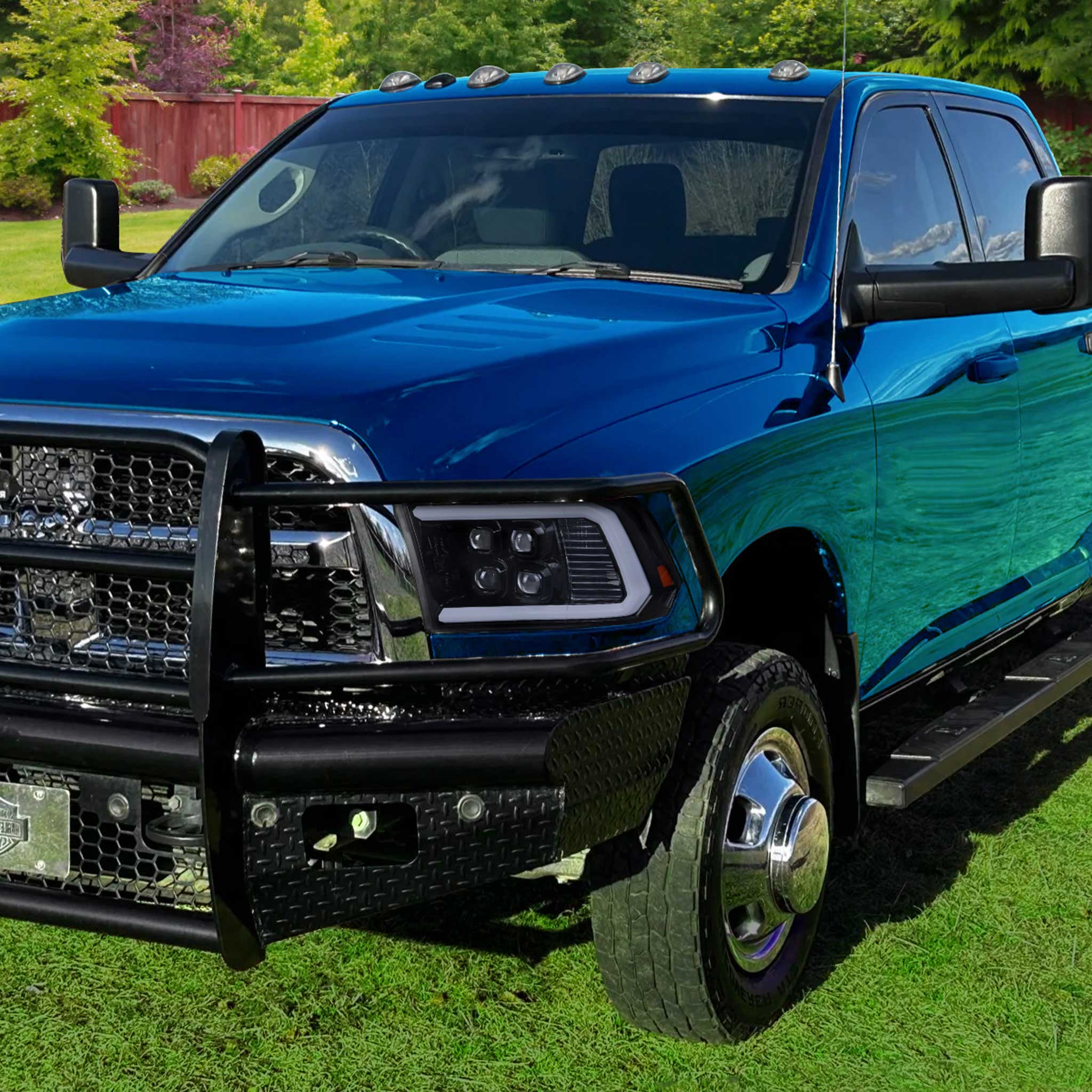 For Dodge RAM 1500 2009-18 / RAM Classic 2019 / 2500 3500 2010-18 LED Bar Turn Signal Projector Headlights Glossy Black Housing Smoked Lens
