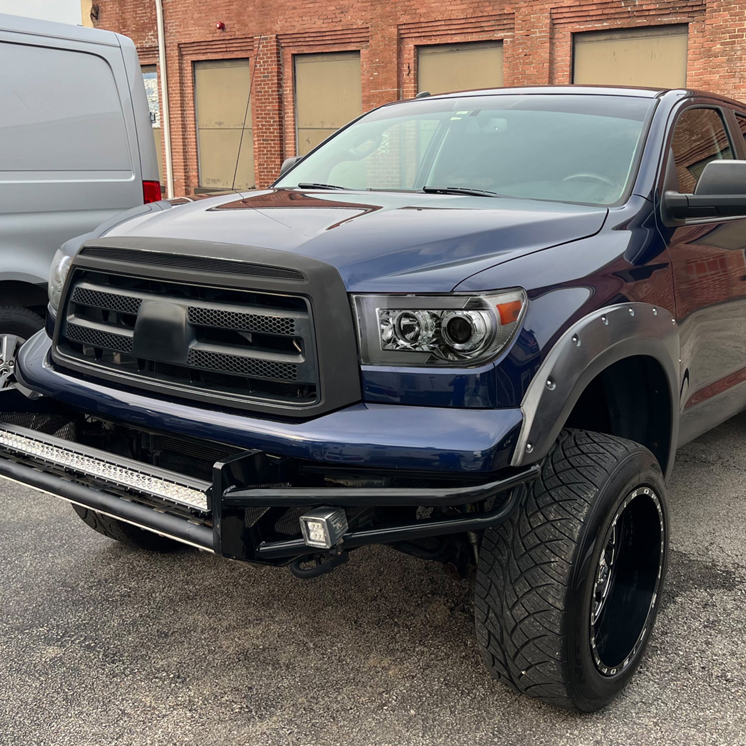 2007-2013 Toyota Tundra/ 08-2017 Sequoia LED CBar Projector Headlights Smoke