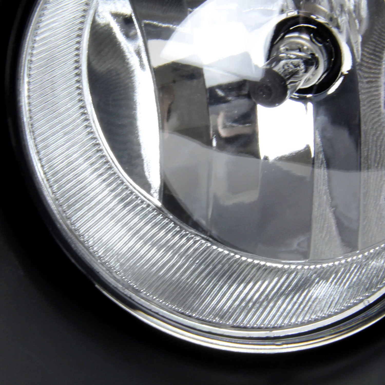 2007-2013 Toyota Tundra/Sequoia H10 Fog Lights Kit Chrome Housing/Clear Lens