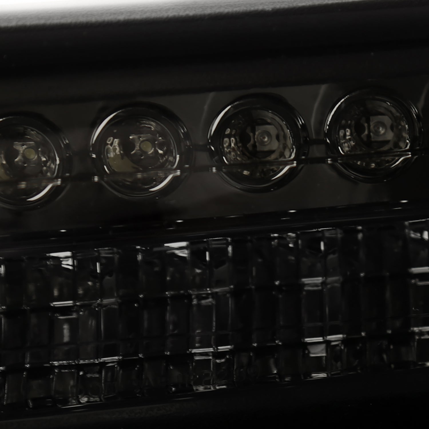 1999-2002 Chevy Silverado/Suburban/Tahoe Headlights LED Corner Signal Chrome