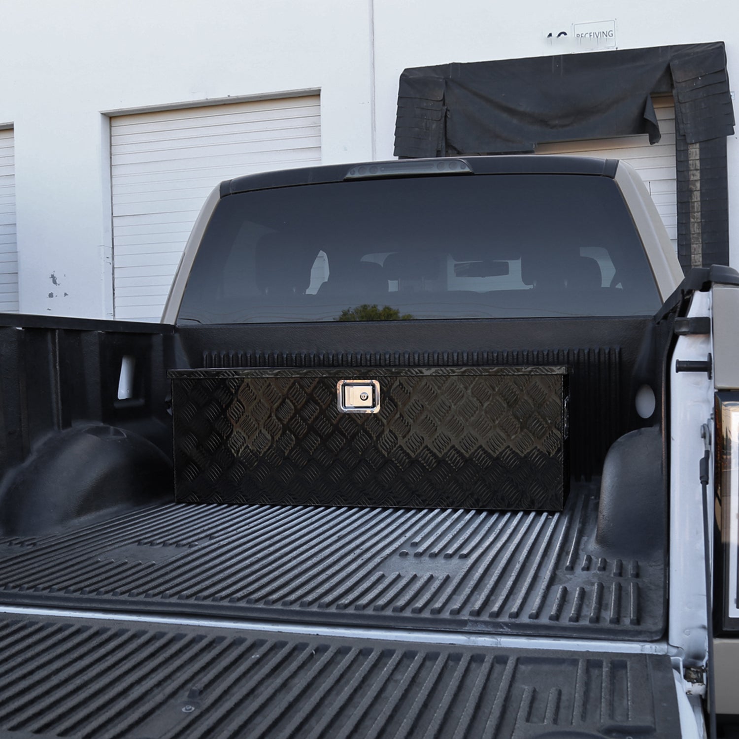 Universal 44" Heavy Duty Black Aluminum Tool Box w/ Side Handles Lock & Keys