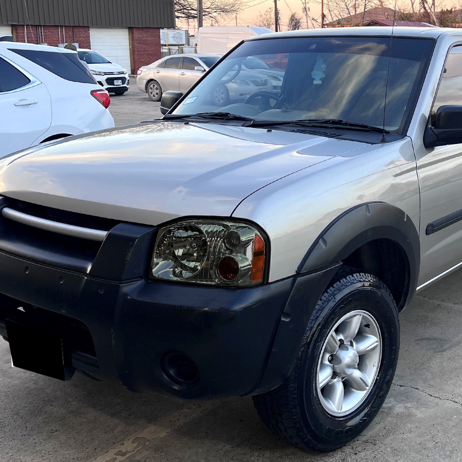 2001-2004 Nissan Frontier XE Factory Style Headlight Chrome/Smoke Lens