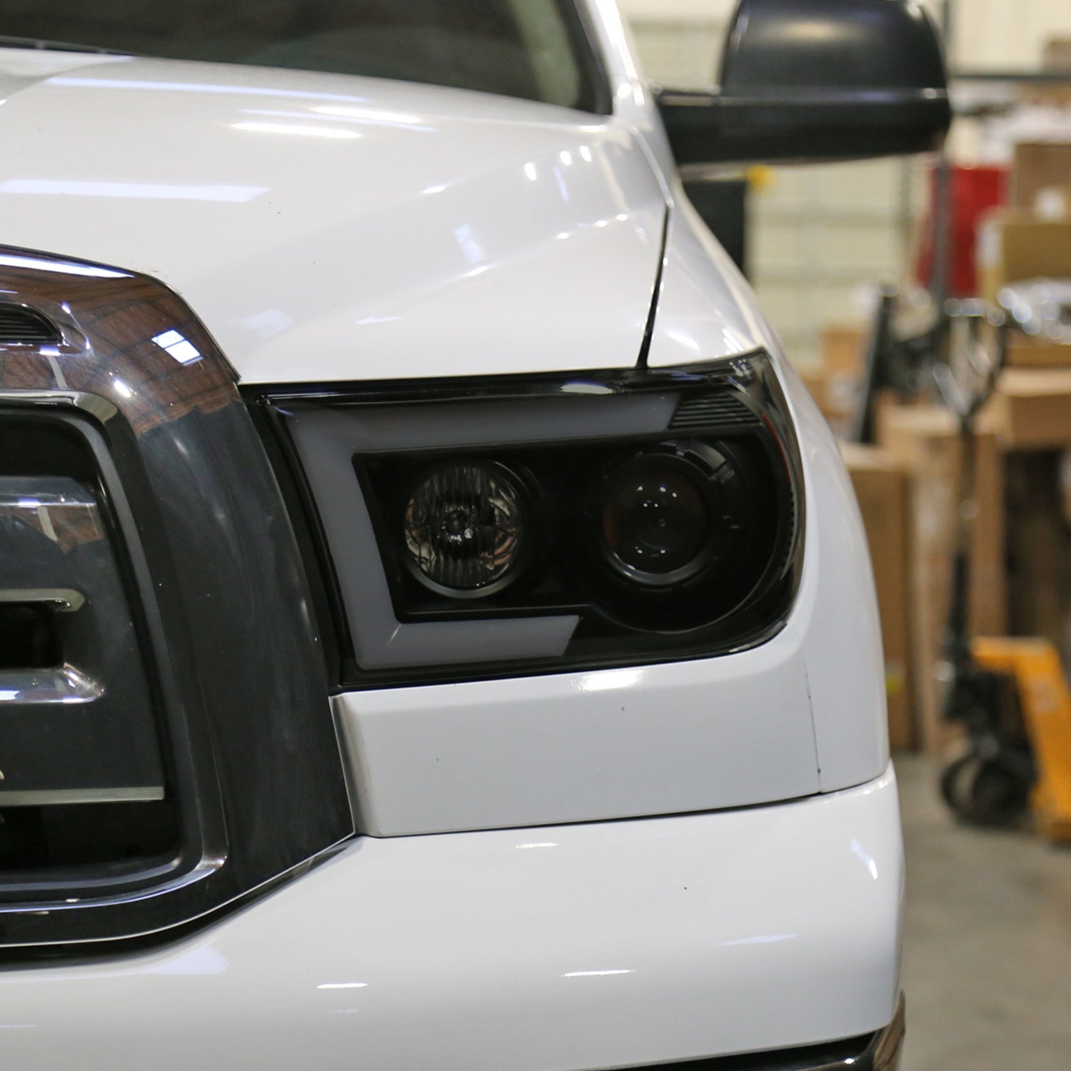 2007-2013 Toyota Tundra/ 08-2017 Sequoia LED CBar Projector Headlights Black