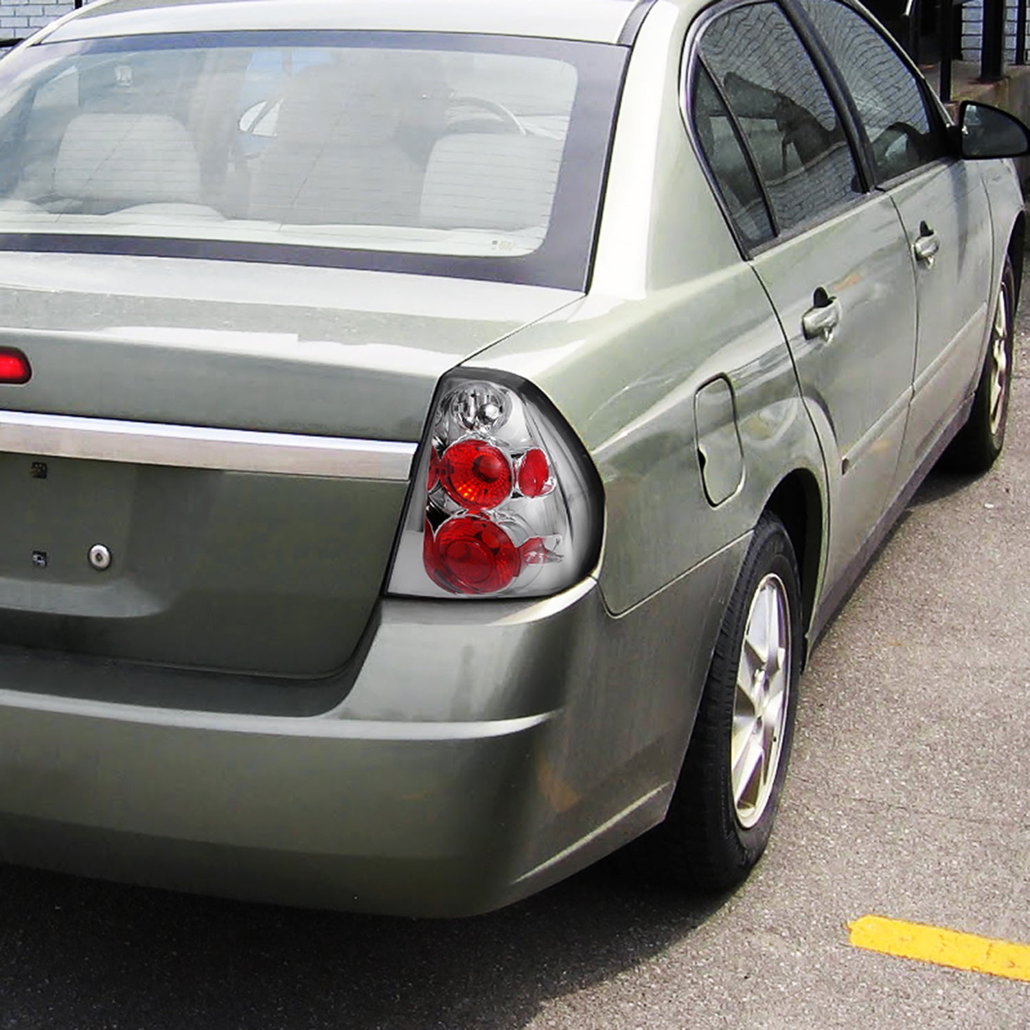 2004-2007 Chevrolet Malibu Tail Lights Chrome Housing/Clear Lens