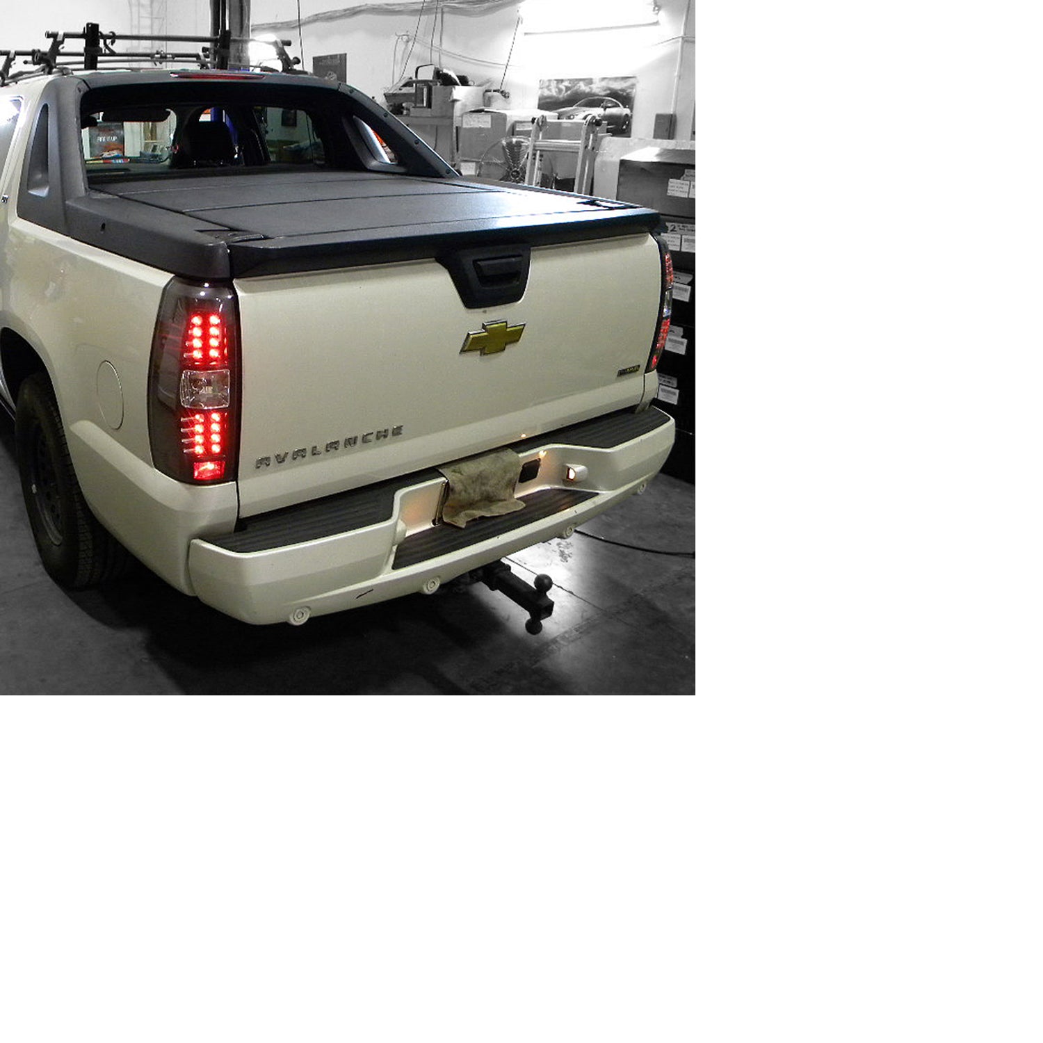 2007-2012 Chevrolet Avalanche LED Tail Lights Chrome Housing/Red Lens