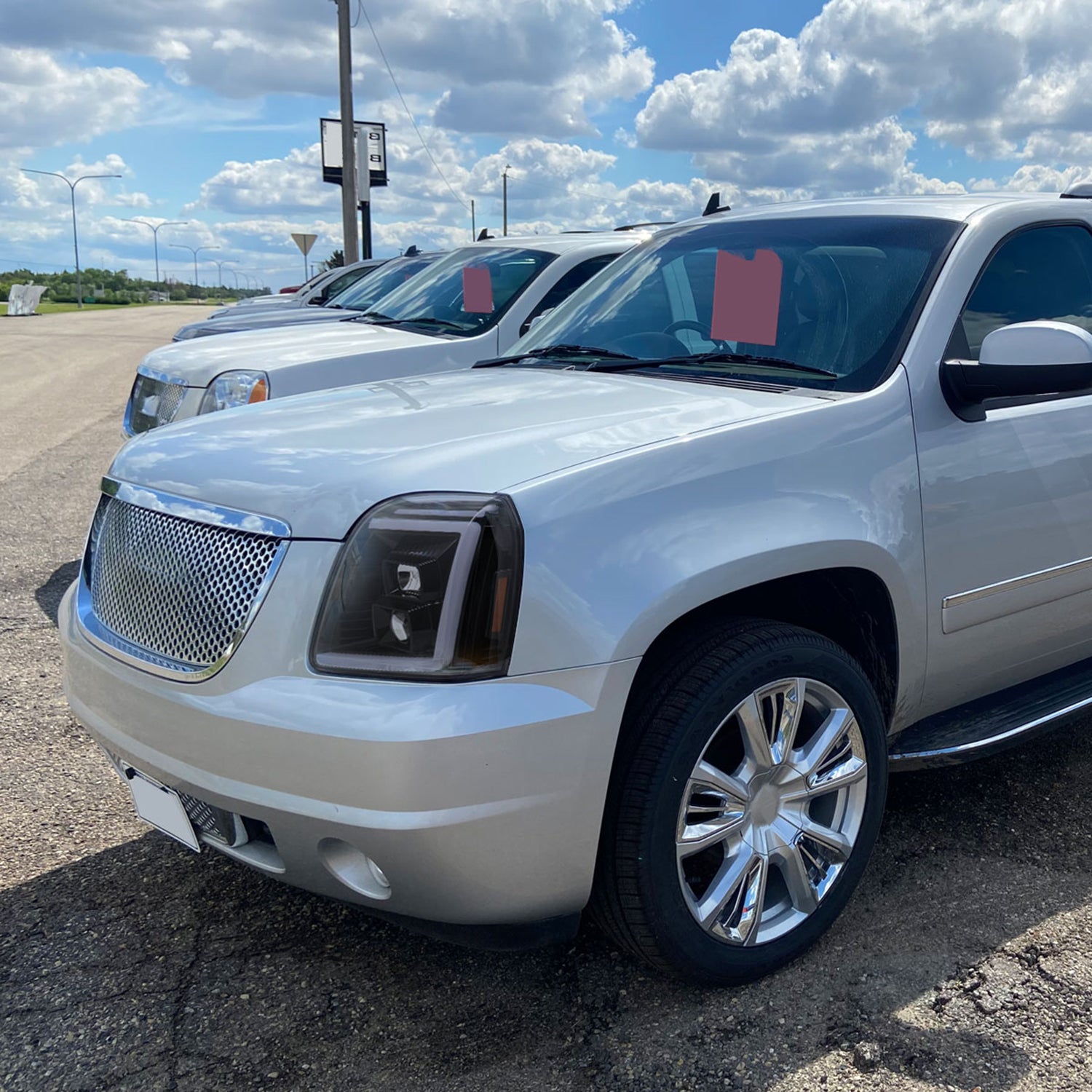 2007-2014 GMC Yukon/XL 1500/XL 2500 LED Turn Signal Projector Headlights Smoke