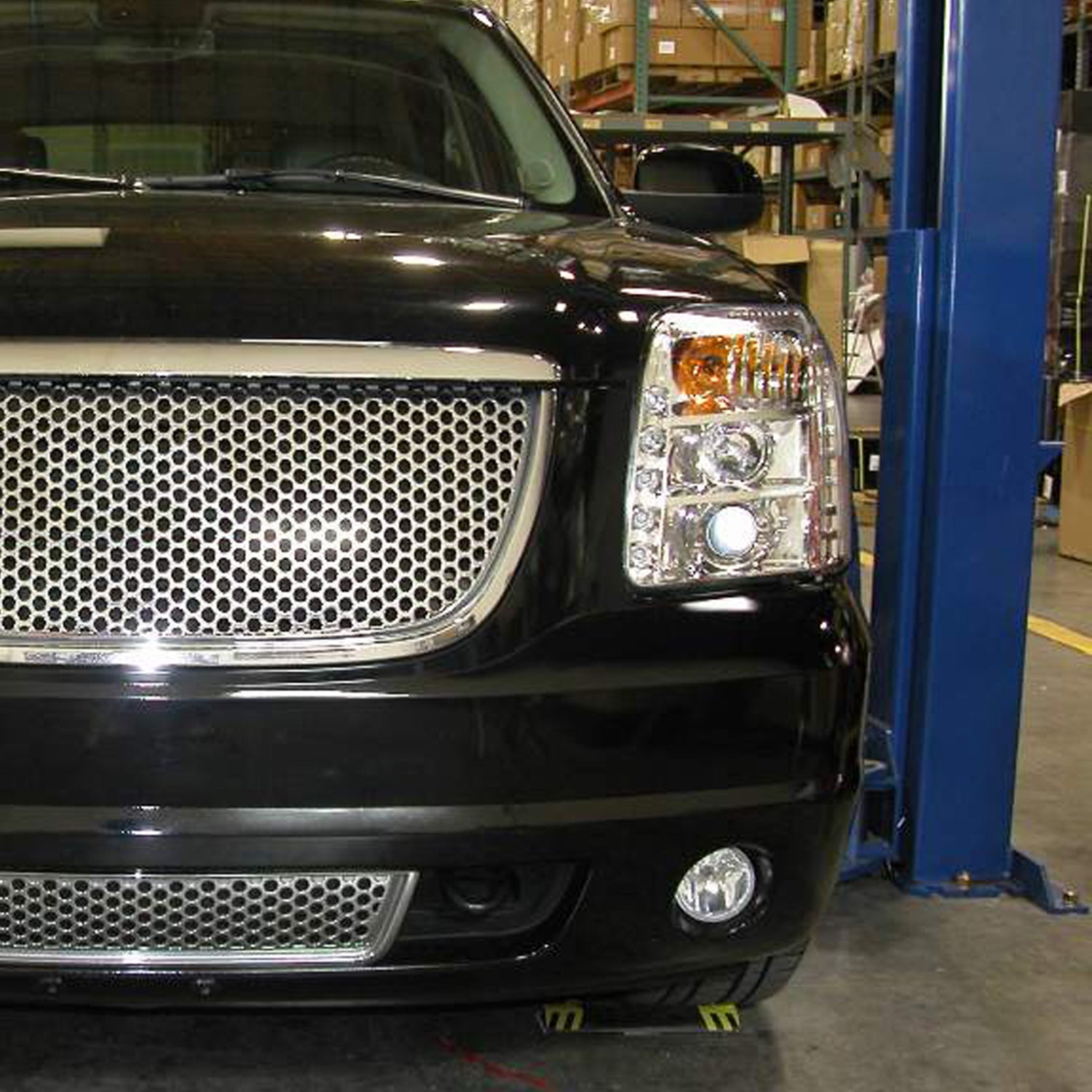 2007-2014 GMC Yukon/Yukon XL 1500/2500 Projector Headlights Chrome/Clear Lens