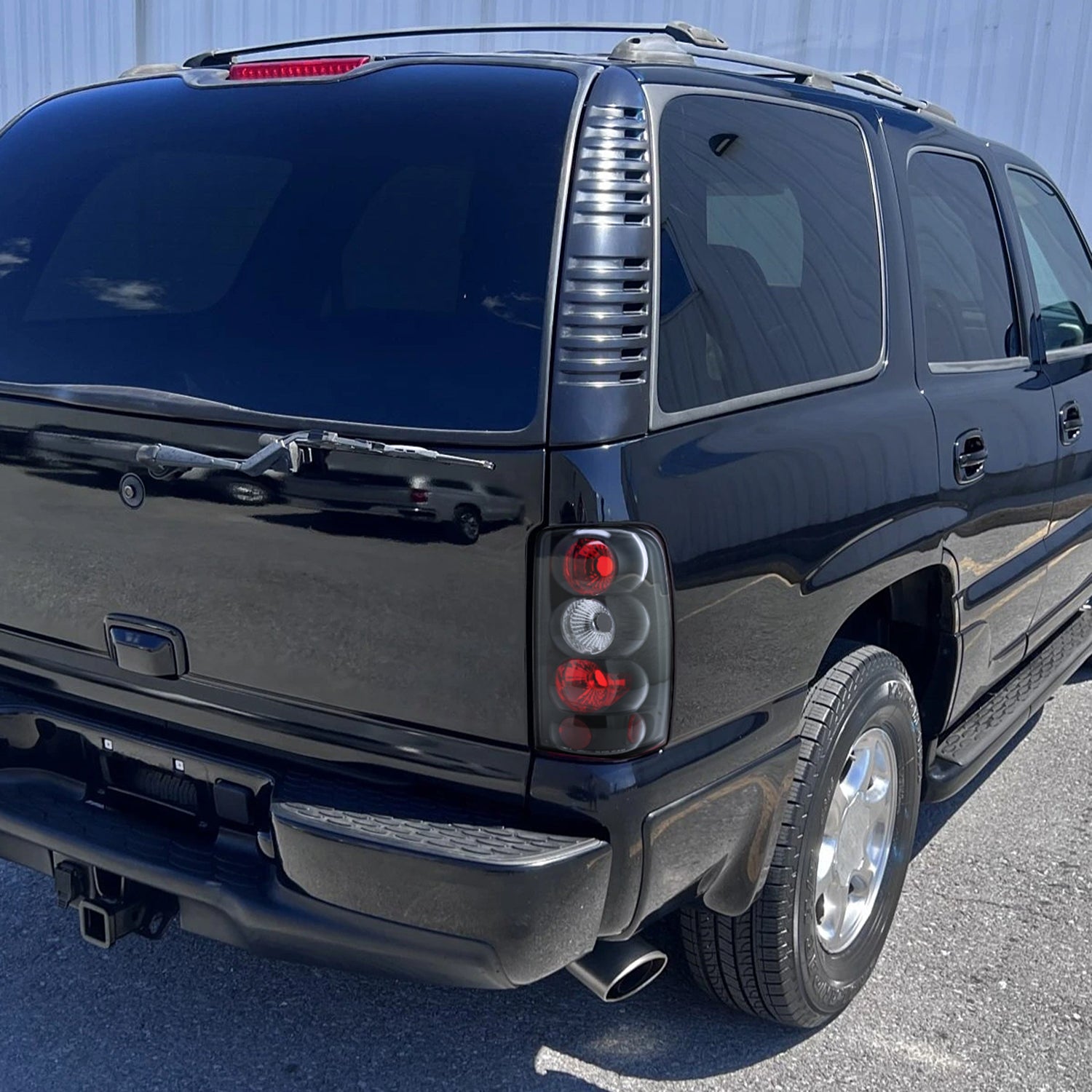 2000-2006 Chevy GMC Suburban/Tahoe/Yukon Tail Lights Matte Black/Clear Lens