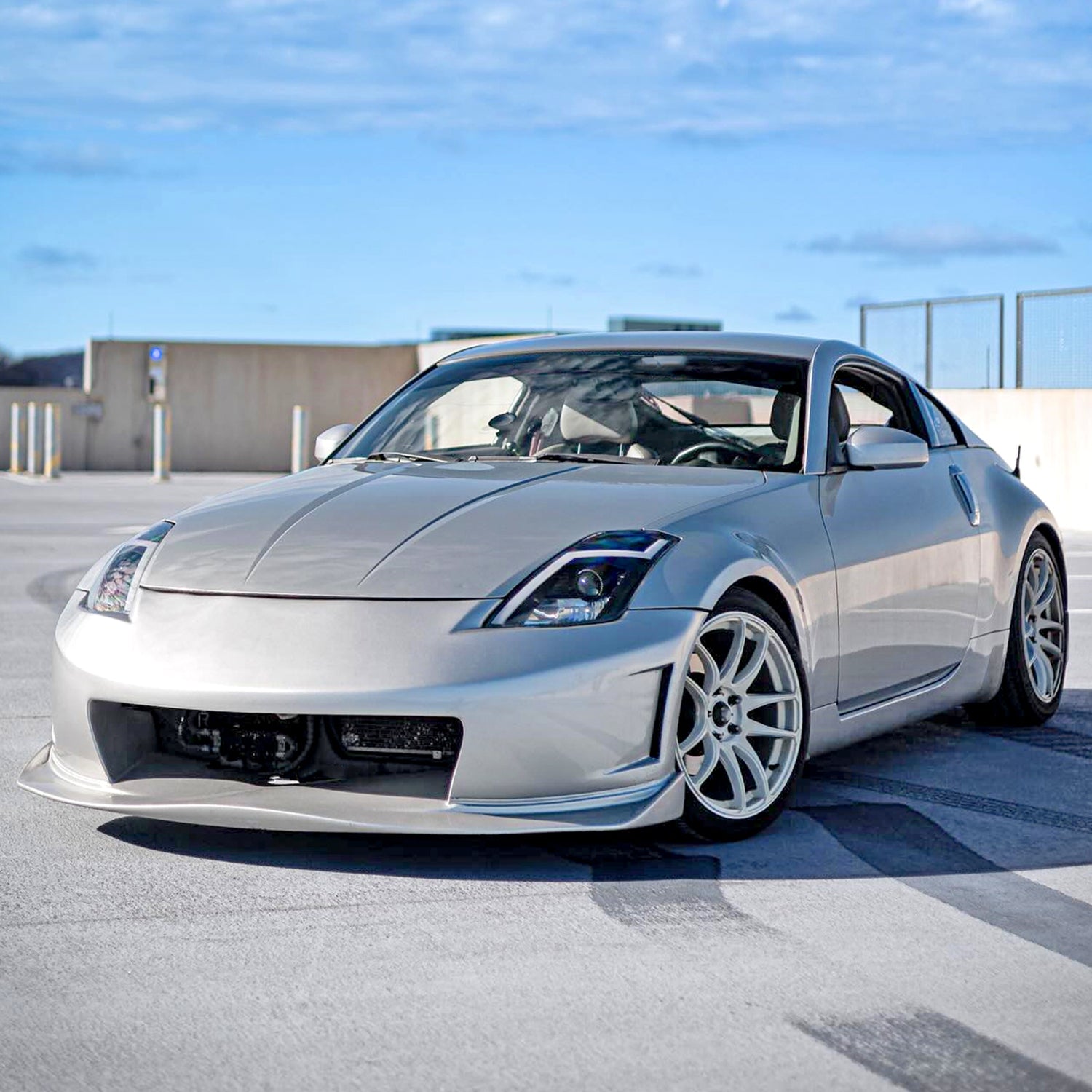 2003-2005 Nissan 350Z Turn Signal Animated LED Bar Projector Headlights Black