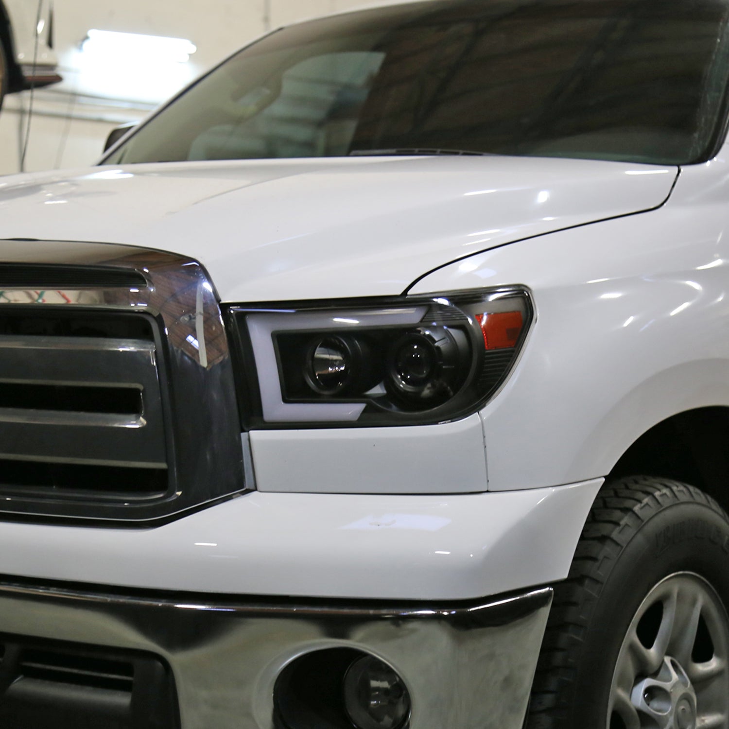 2007-2013 Toyota Tundra/ 08-2017 Sequoia LED C-Bar Headlights Signal Black