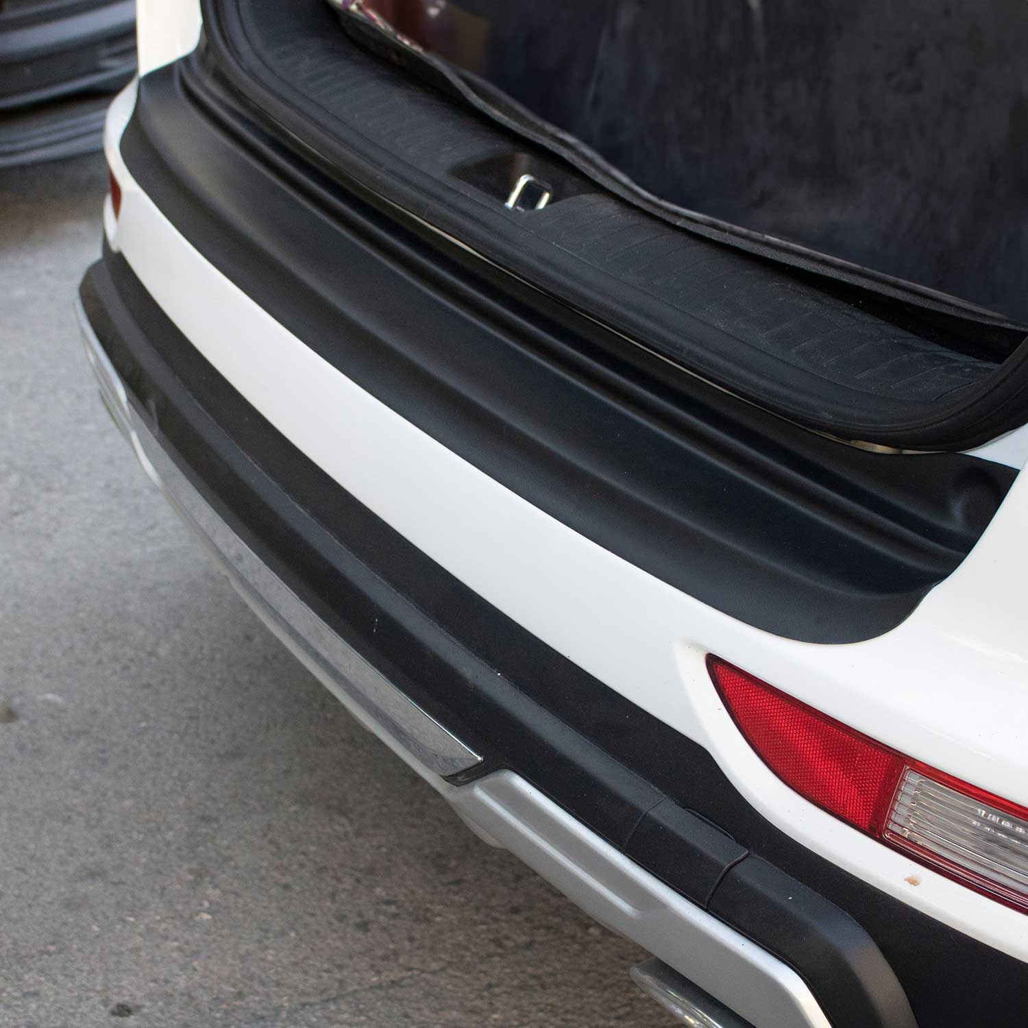 2017-2019 Kia Sportage Rear Bumper Guard Plastic Black