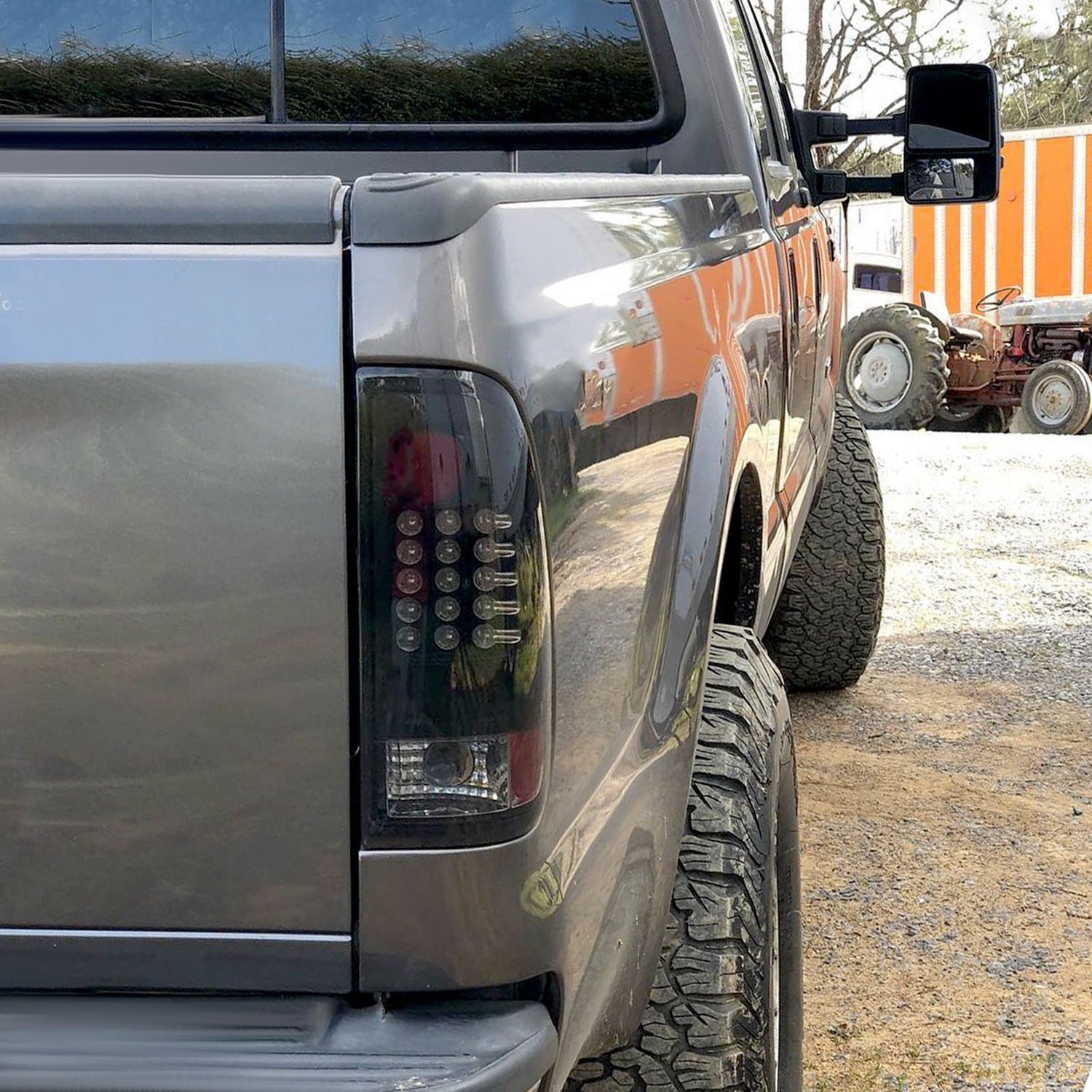 1997-2007 Ford F-150/F-250/350/450/550 LED Tail Lights Glossy Black/Smoke