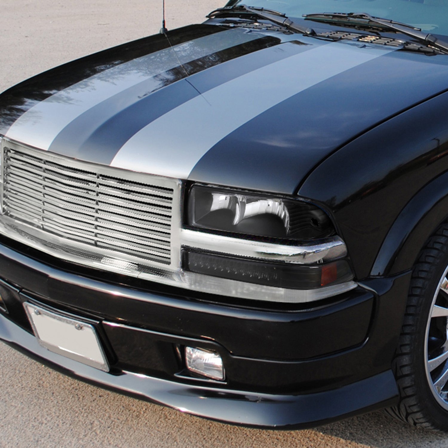 1998-2004 Chevy S10/ GMC Sonoma LED Bumper Lights Matte Black/Clear Lens