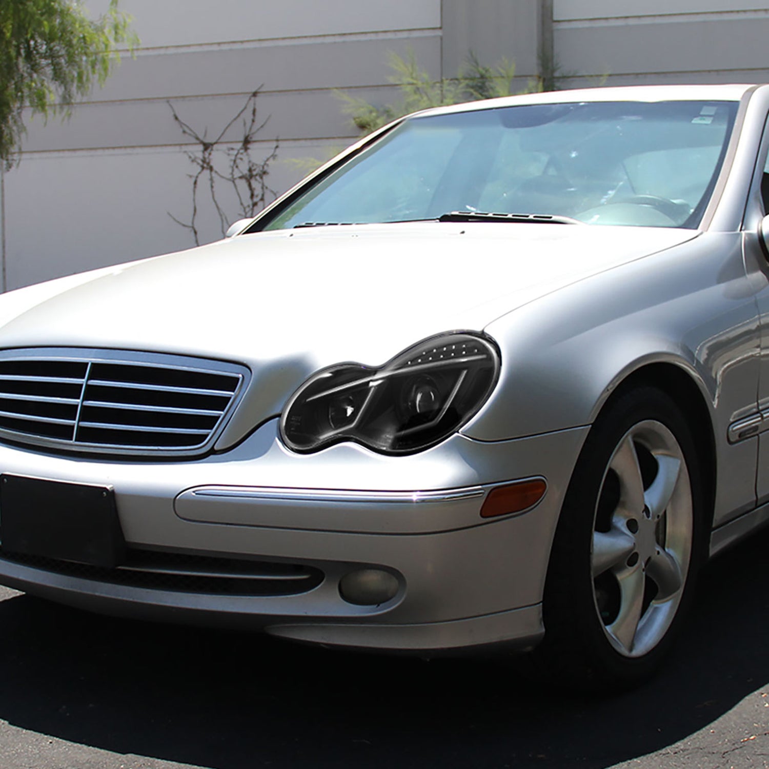 2001-2007 Mercedes W203 C Class Sedan Headlights LED Light&LED Signal Black