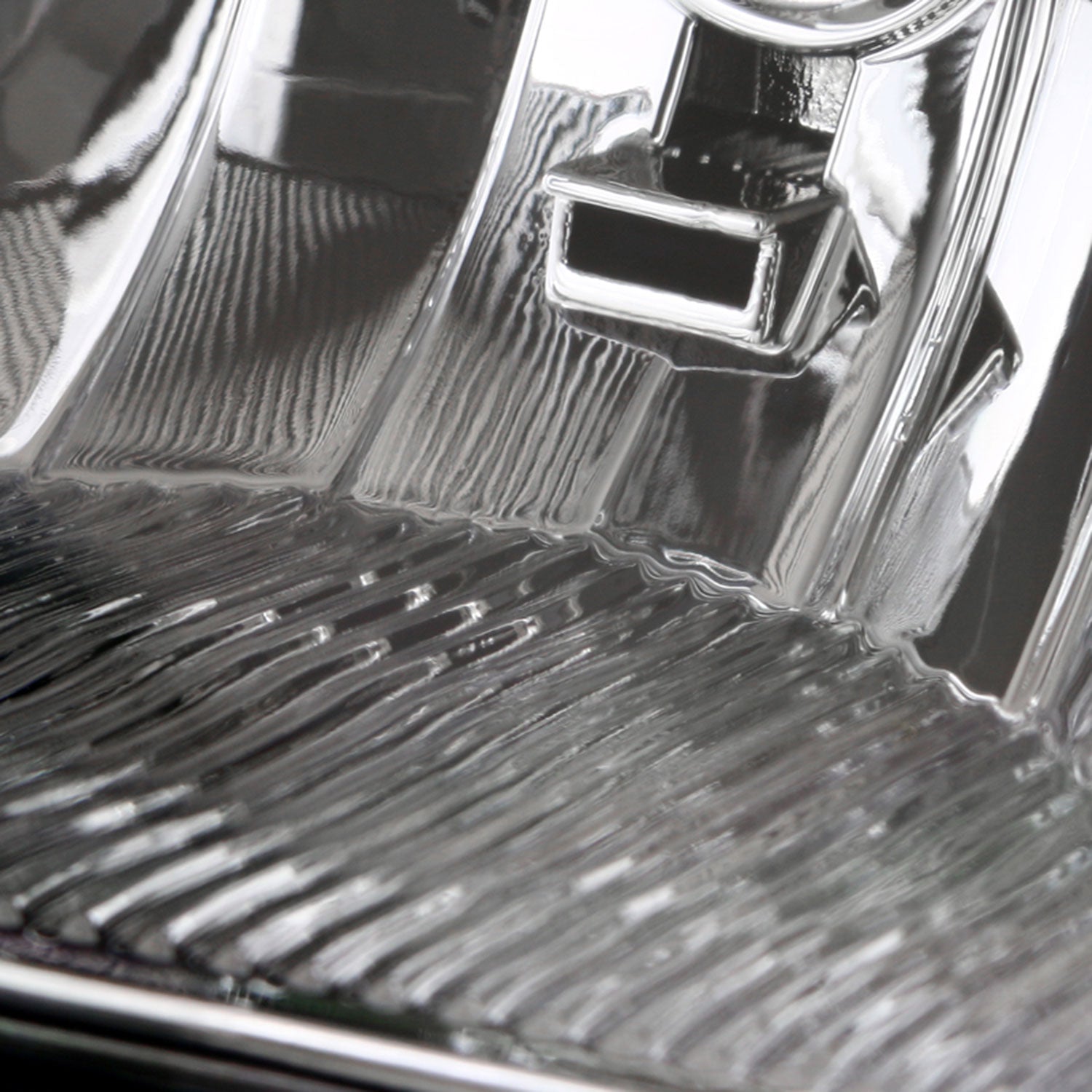 2002-2007 Chevy Silverado/Avalanche H10 Fog Lights Wiring Kit Chrome/Clear